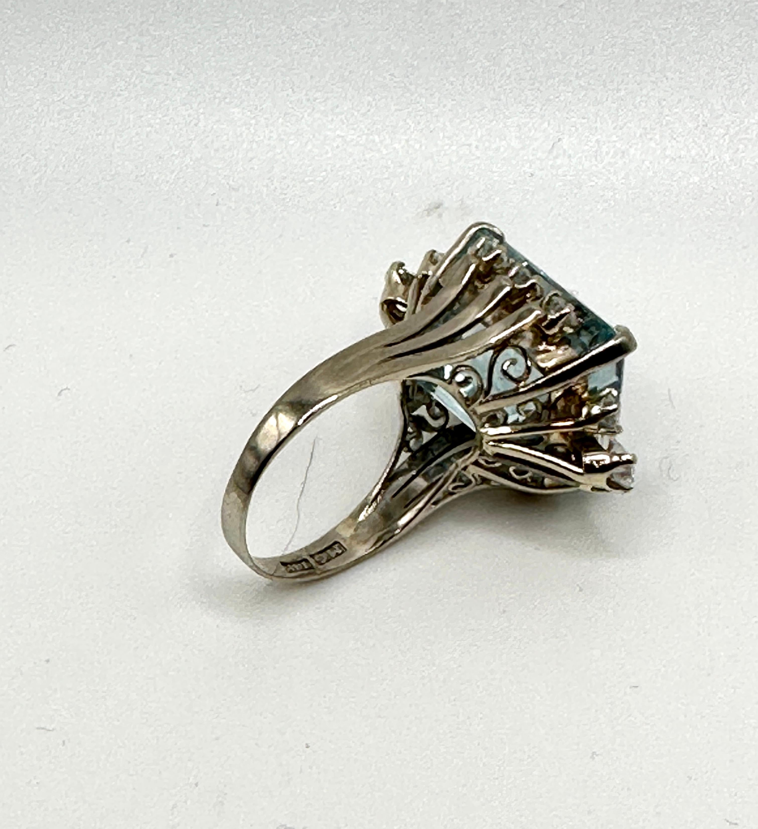 Aquamarine and Diamond Cocktail Ring For Sale 1
