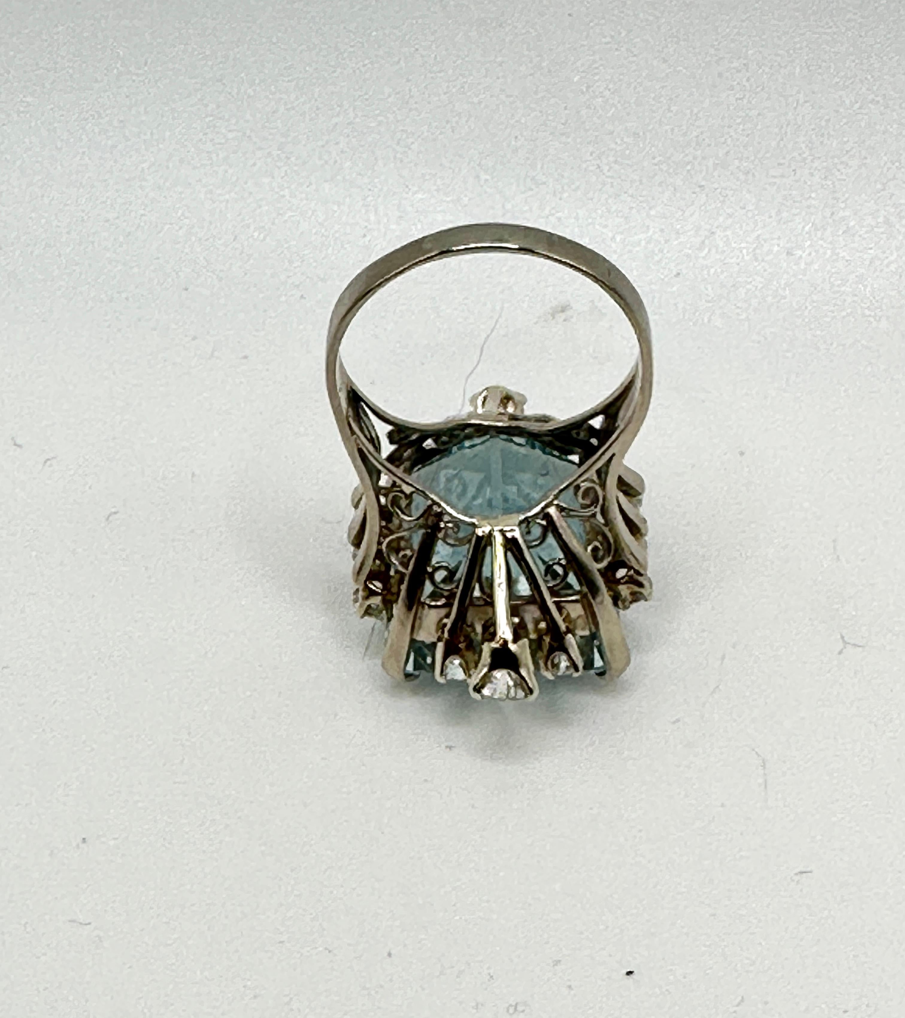 Aquamarine and Diamond Cocktail Ring For Sale 2