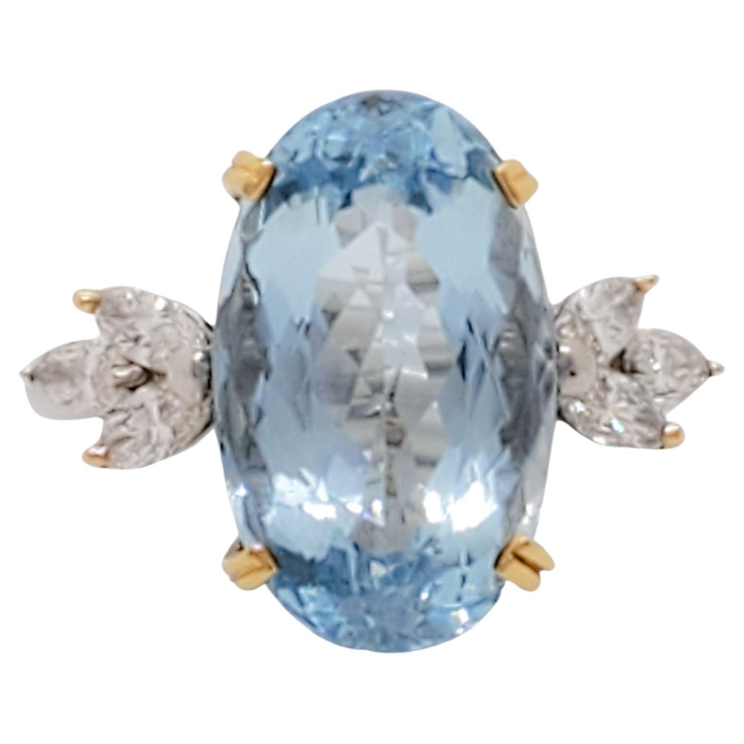 Aquamarine Ring in Gold and Platinum with Diamonds from France, Titanic