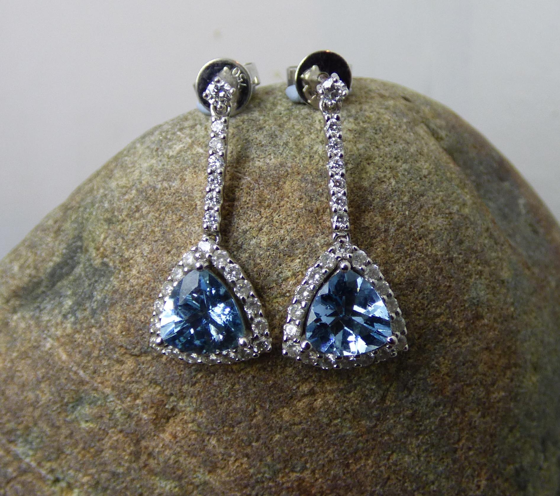 Modern Aquamarine and Diamond Drop Earrings For Sale