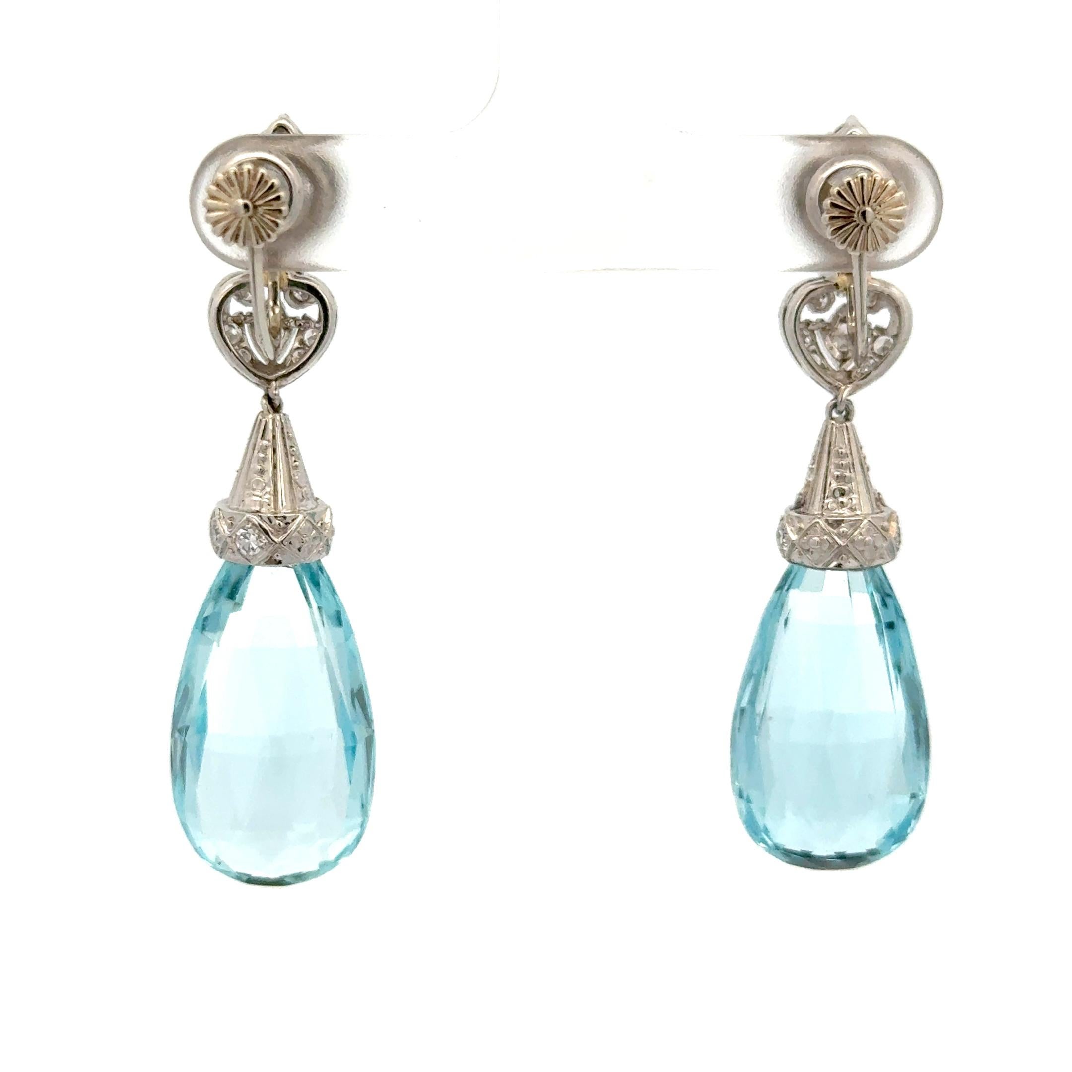 Orecchini con acquamarina e diamanti in platino In condizioni ottime in vendita a Dallas, TX