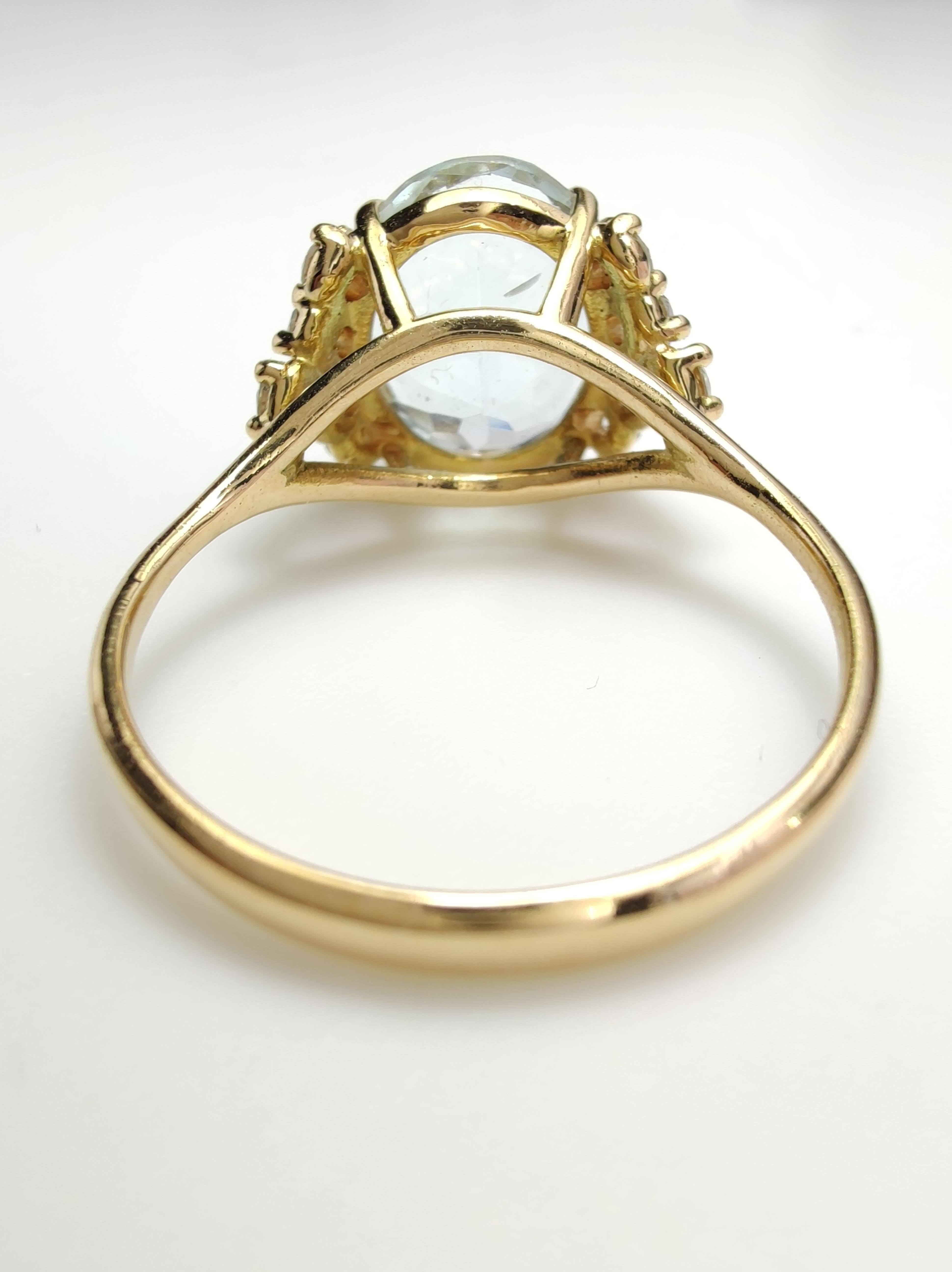 Oval Cut 2.69 ct Aquamarine Diamond Engagement Ring - 18K Gold for Women - perfect Gift