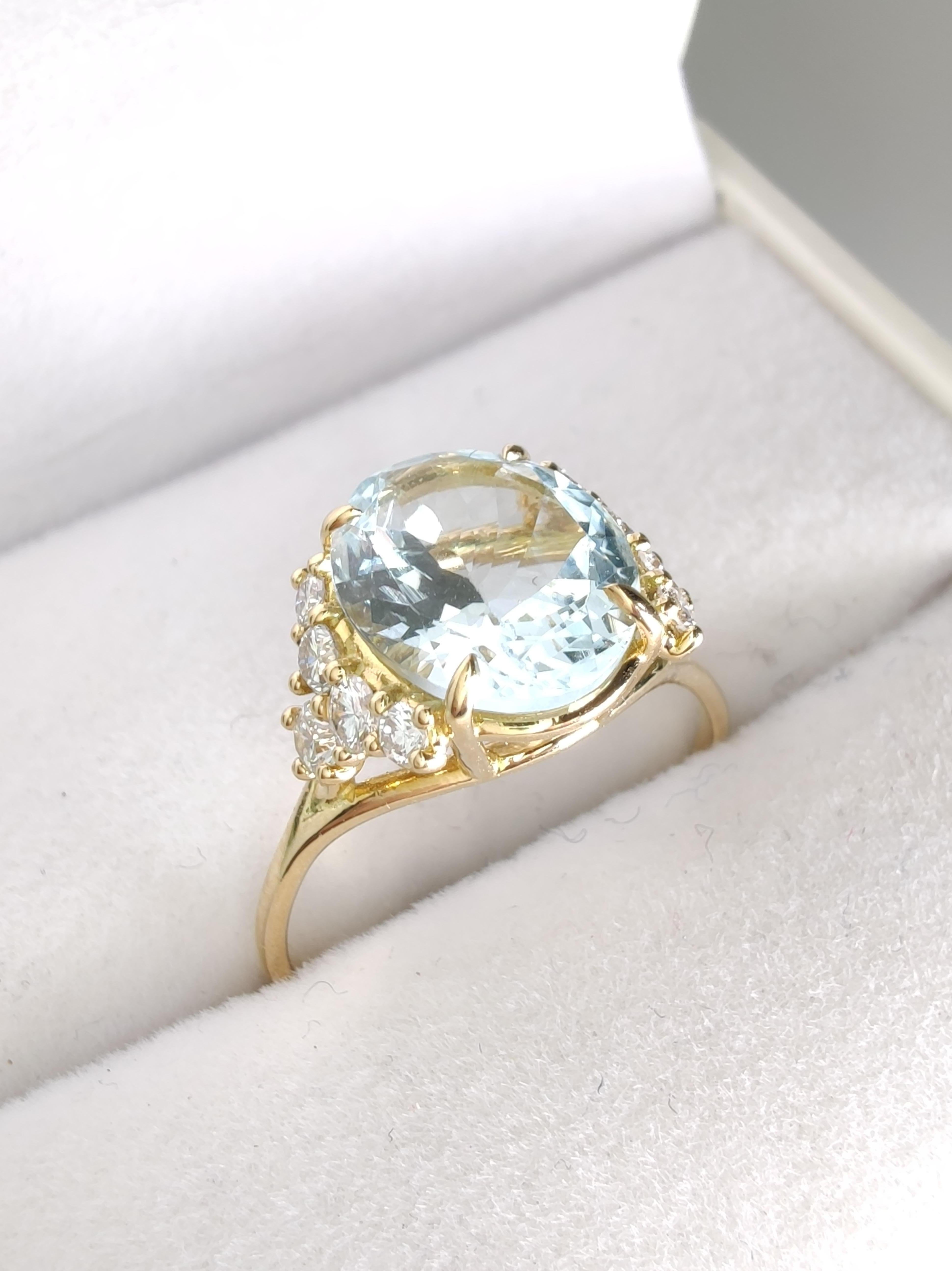 Women's 2.69 ct Aquamarine Diamond Engagement Ring - 18K Gold for Women - perfect Gift