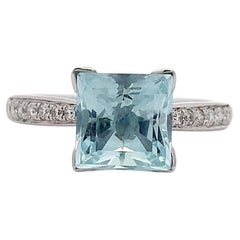 Anillo de compromiso de moda aguamarina y diamante oro blanco 18k