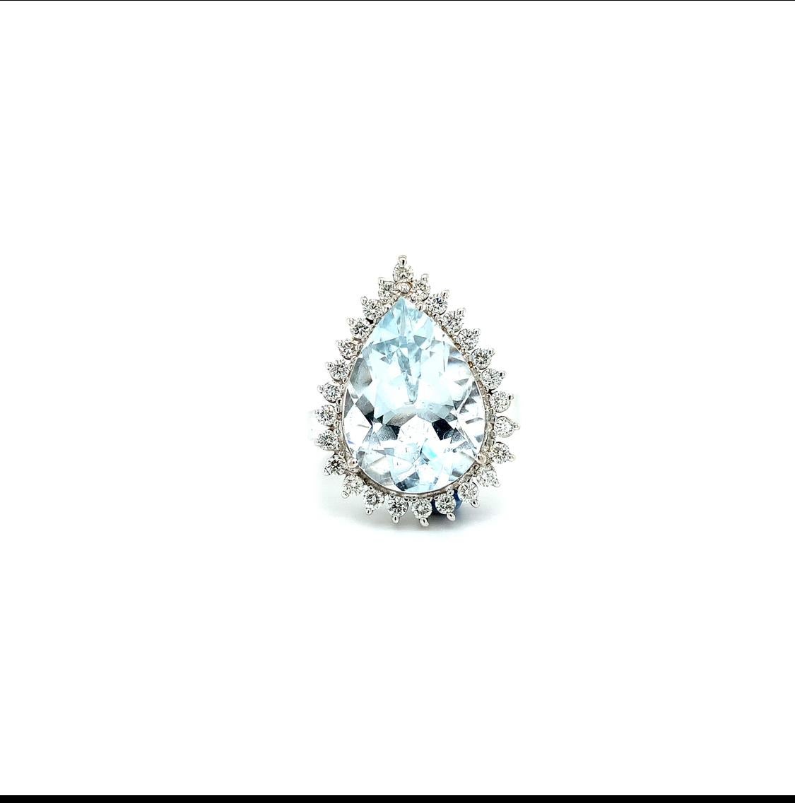 Pear Cut Aquamarine and diamond halo cluster art deco cocktail ring 18k white gold For Sale