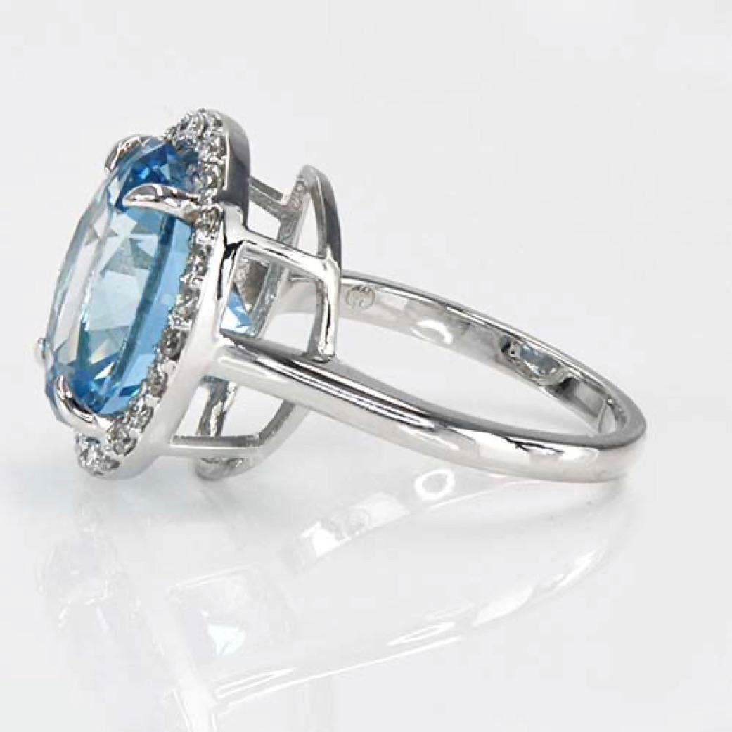 Modern 6.45ct Aquamarine & .48ct Diamond Ring-Oval Cut-18KT White Gold-GIA Certified For Sale