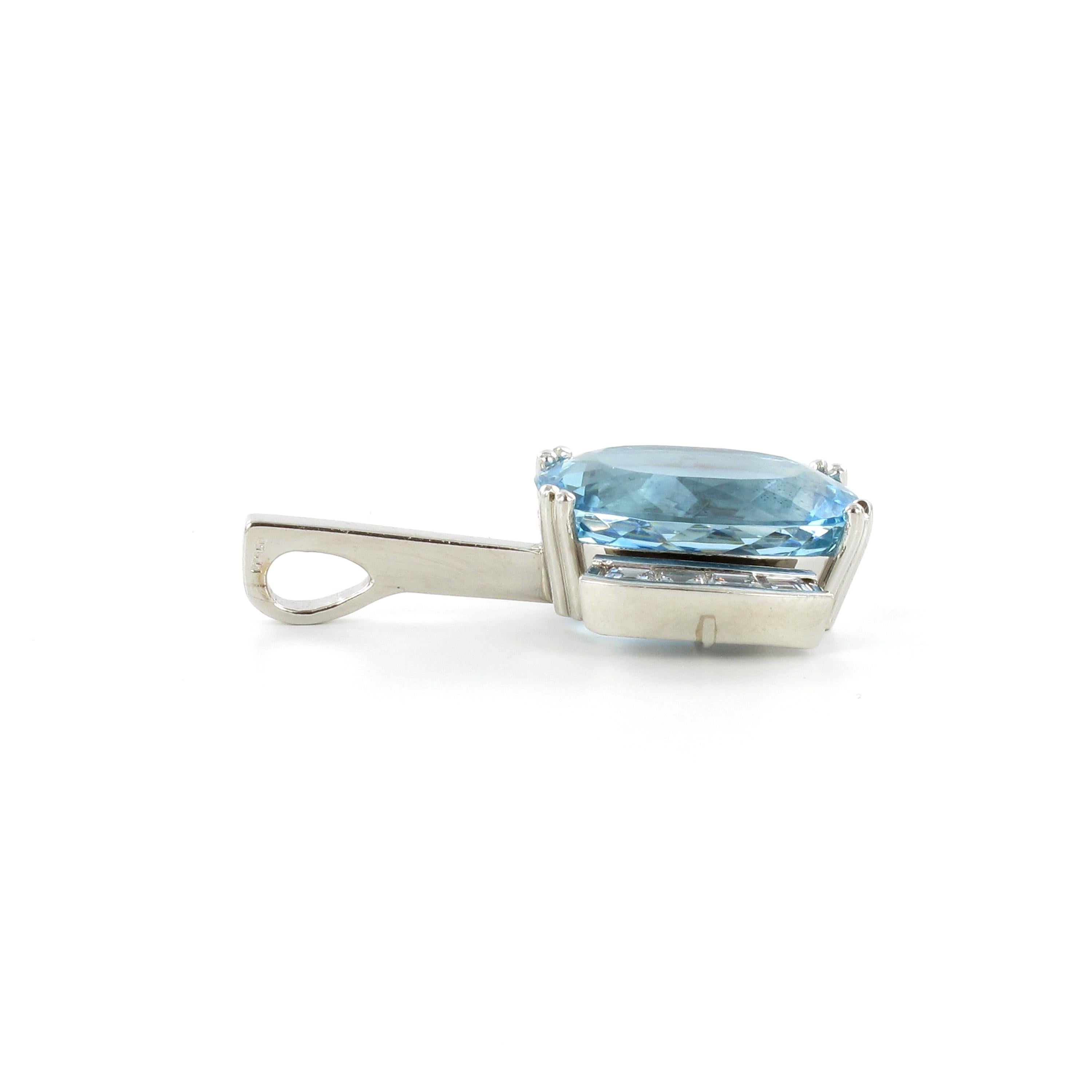 Aquamarine and Diamond Necklace in Platinum 950 and 18 Karat White Gold For Sale 3