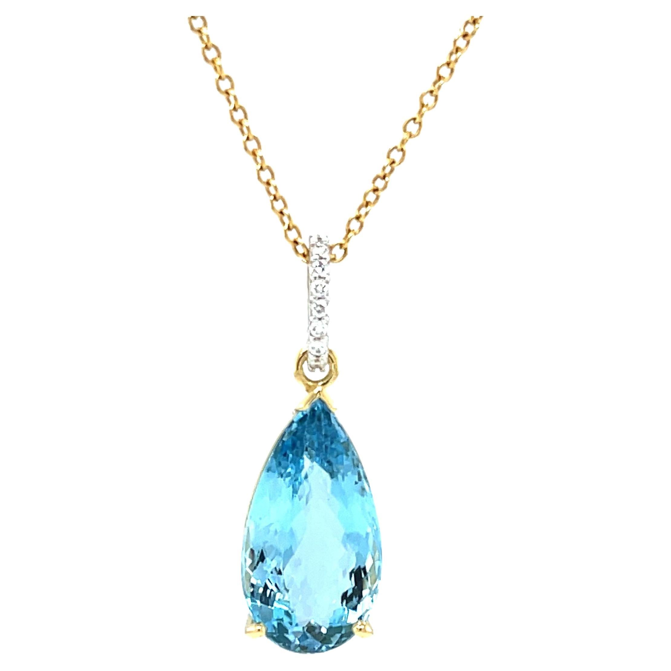 Aquamarine and Diamond Pendant, 8.28 Carats in 18k Yellow and White Gold For Sale