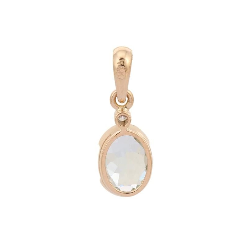 Moderne Pendentif aigue-marine et diamant en or jaune 18K en vente