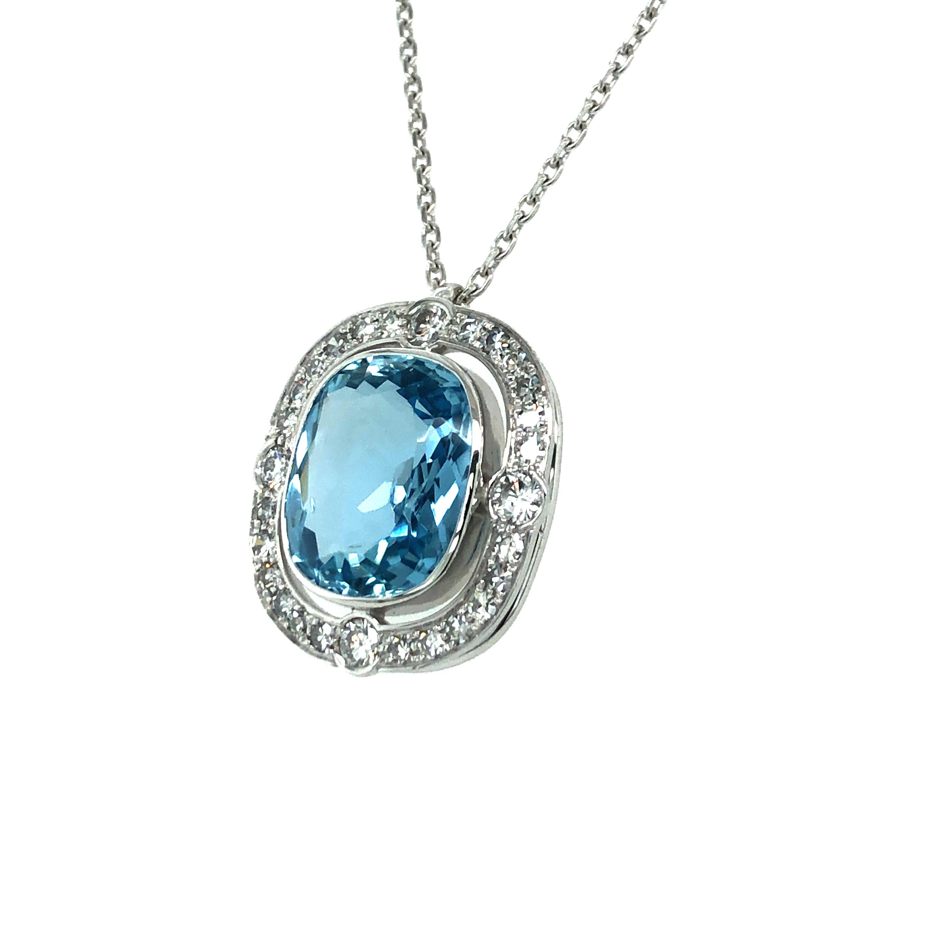 Contemporary Aquamarine and Diamond Pendant Necklace in Platinum 950 and 18 Karat White Gold