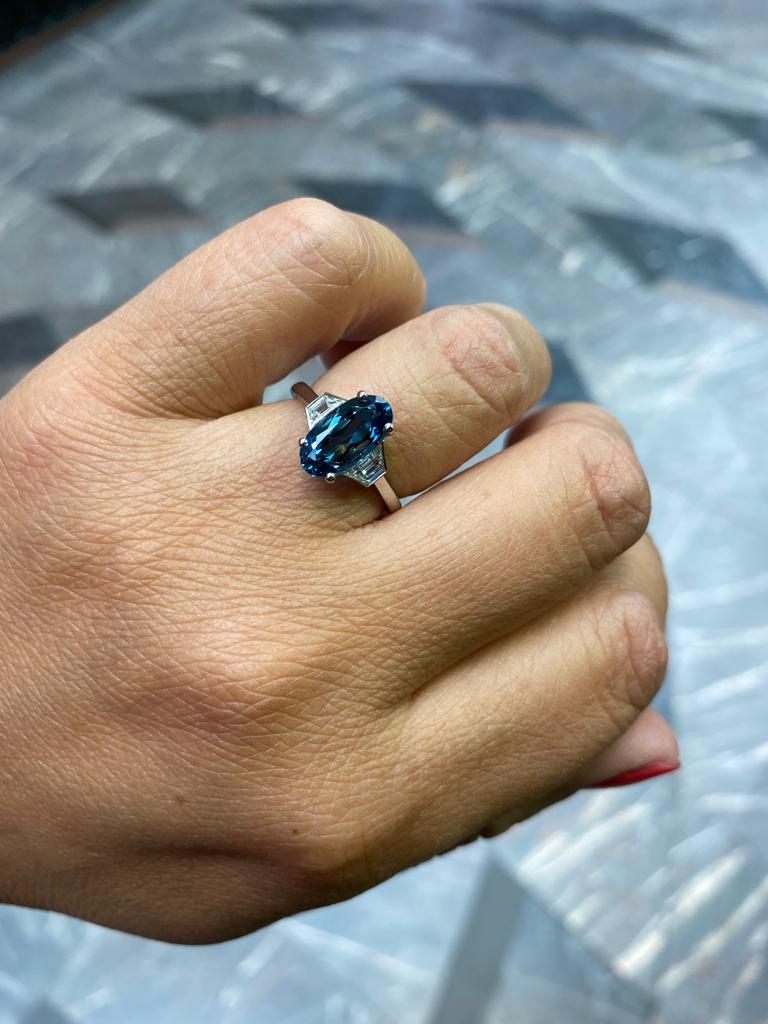 aquamarine platinum engagement ring