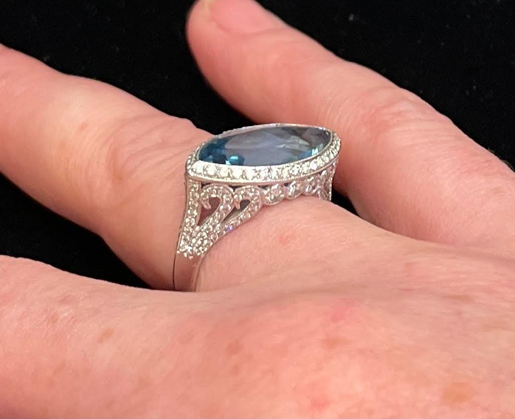 Modern Aquamarine and Diamond Platinum Ring For Sale