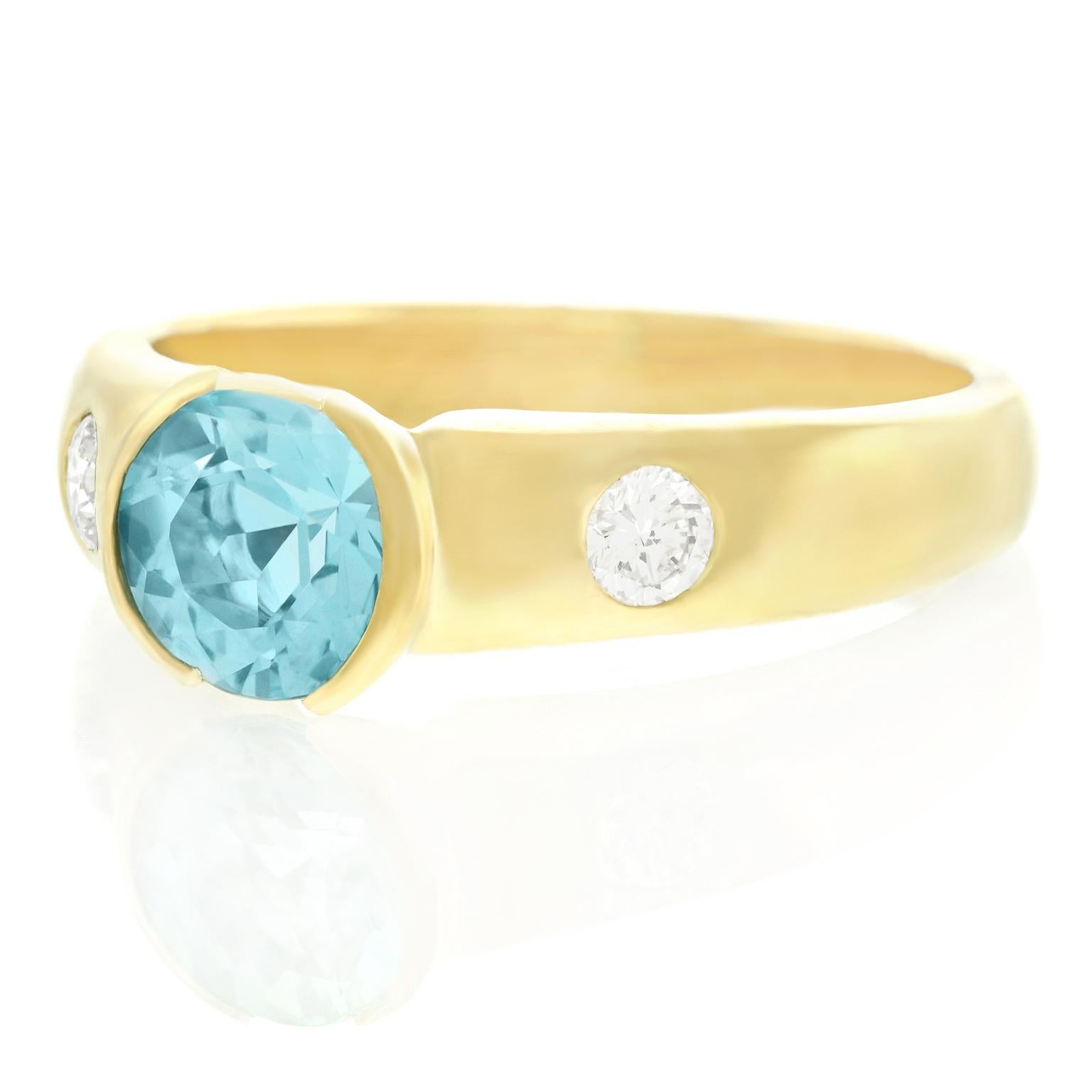 Aquamarine and Diamond Ring In Excellent Condition In Litchfield, CT