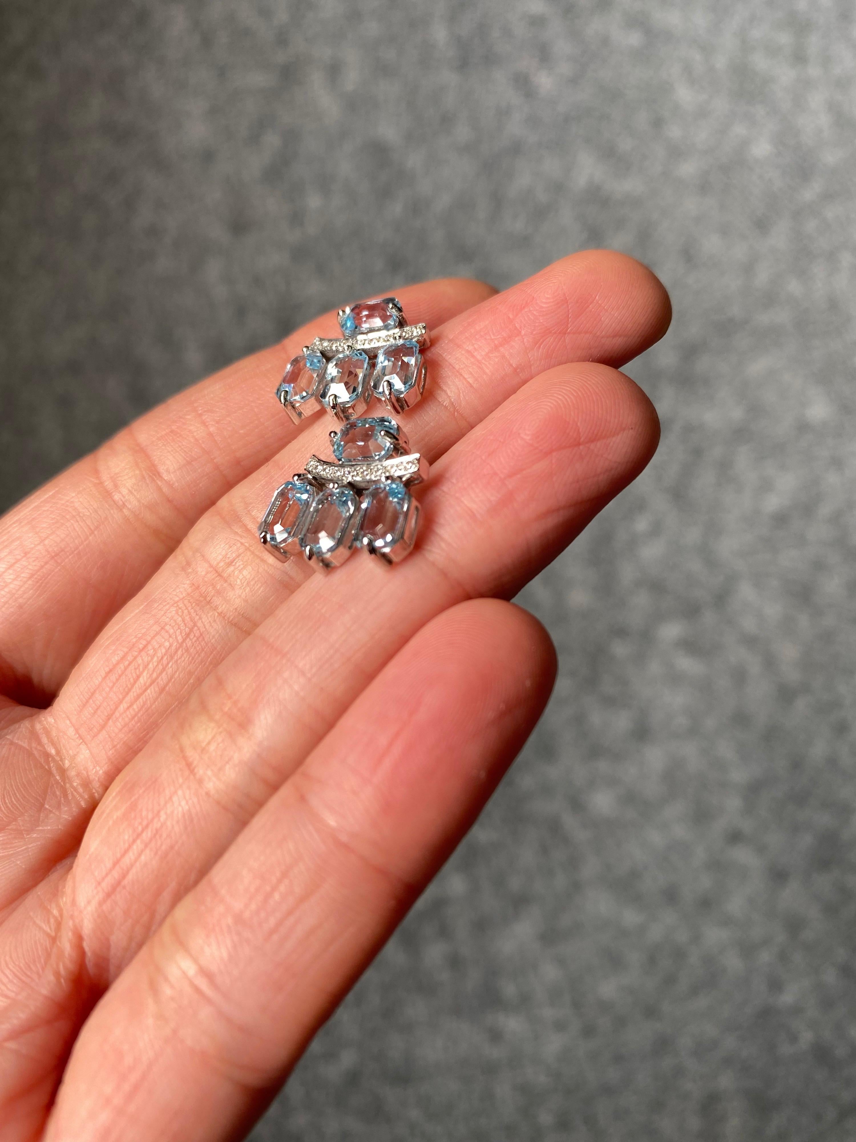 Aquamarine and Diamond Stud Earrings In New Condition In Bangkok, Thailand