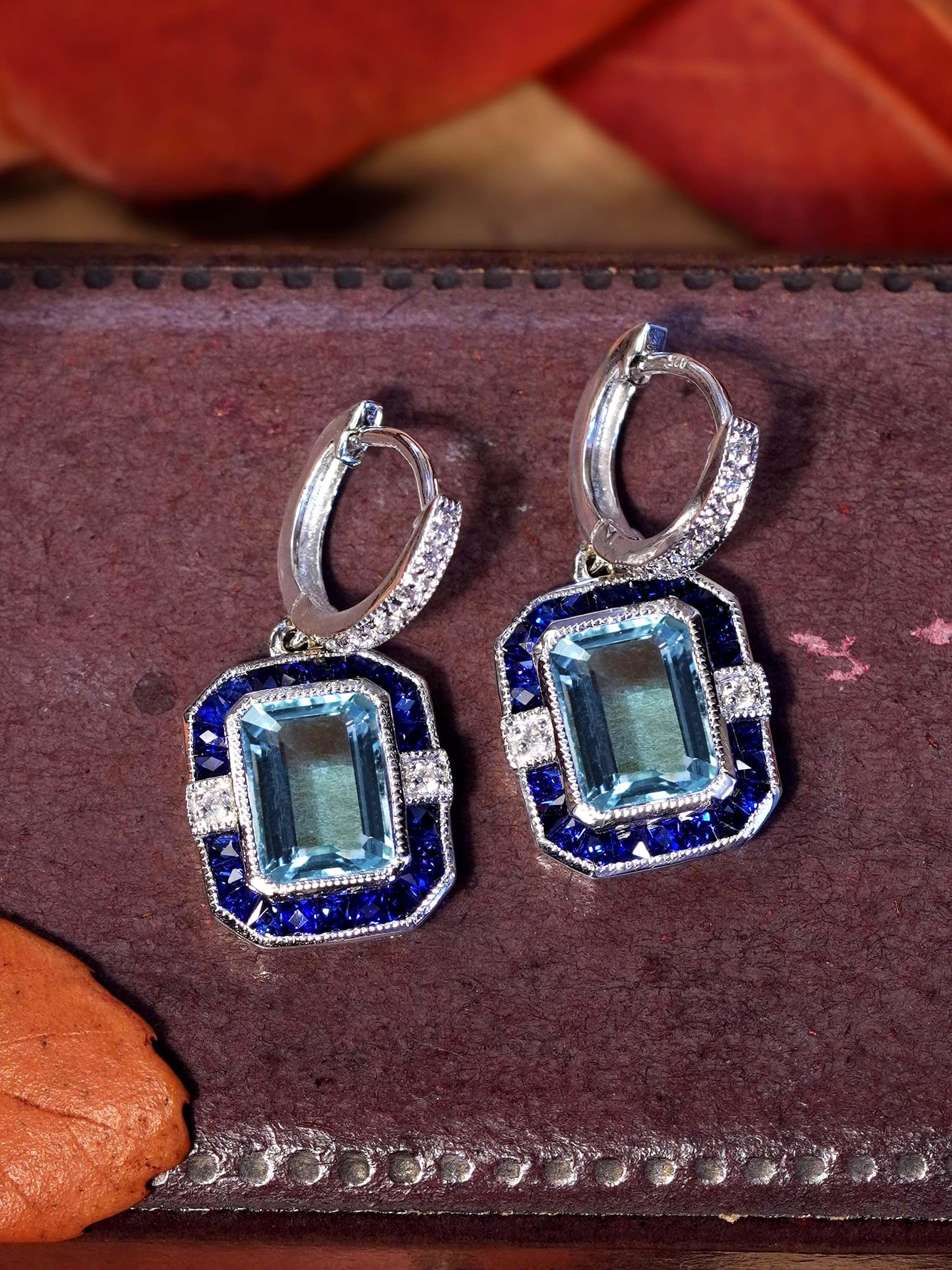 Orecchini pendenti in stile acquamarina e diamante in oro bianco 14K In condizioni Nuovo in vendita a Bangkok, TH