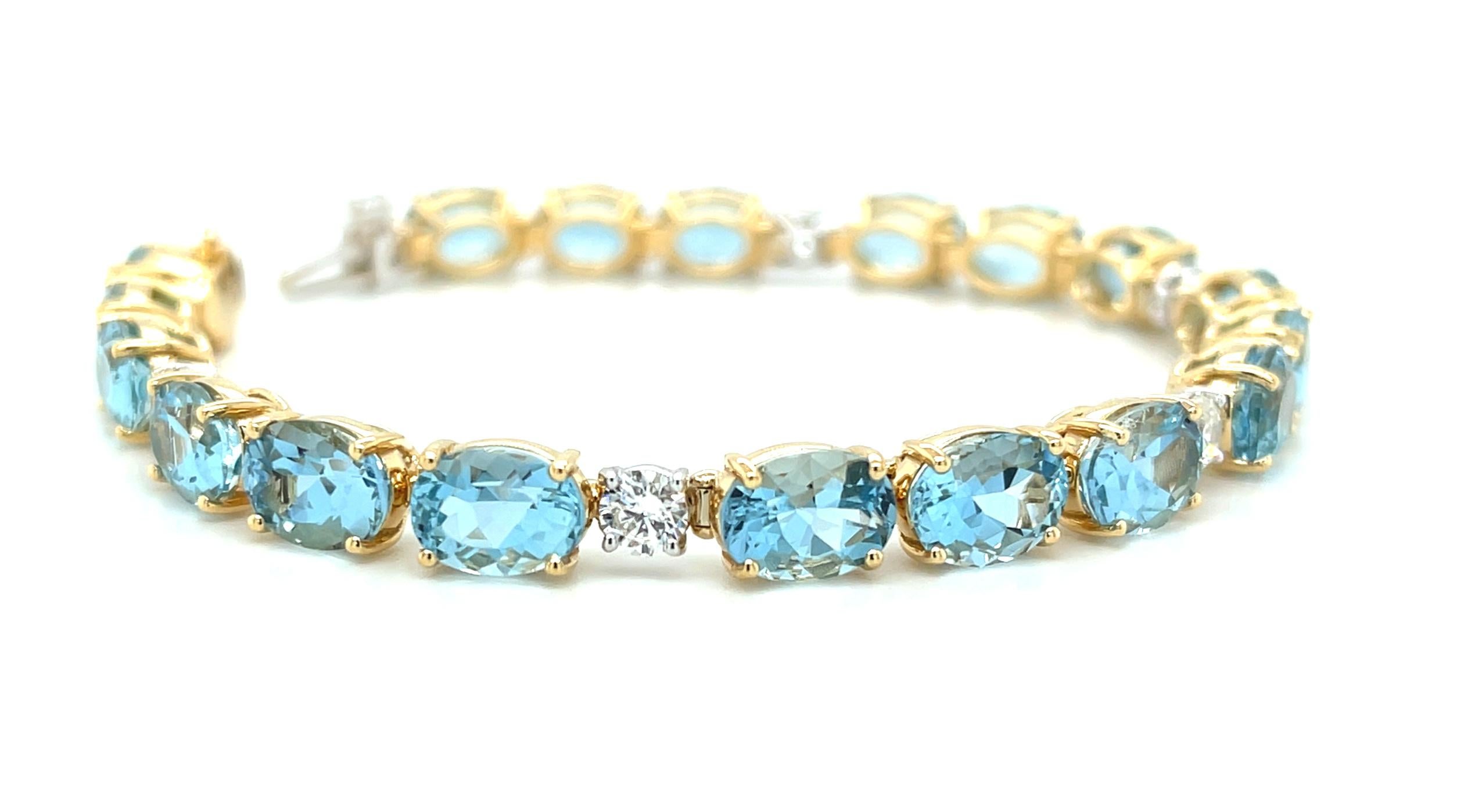 Artisan Aquamarine and Diamond Tennis Bracelet in 18k Gold, 20.99 Carats Total For Sale