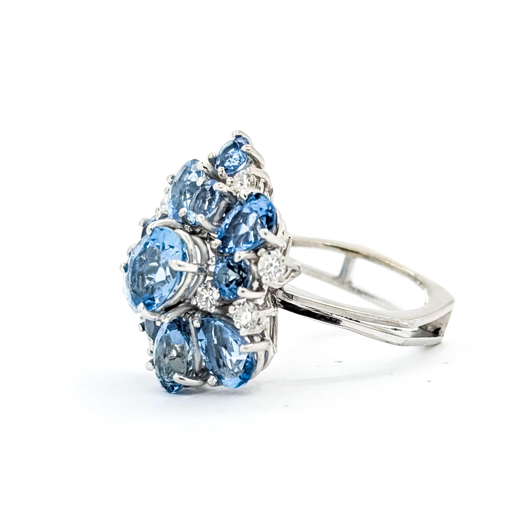 Anillo de oro blanco con aguamarina y diamantes Contemporáneo en venta