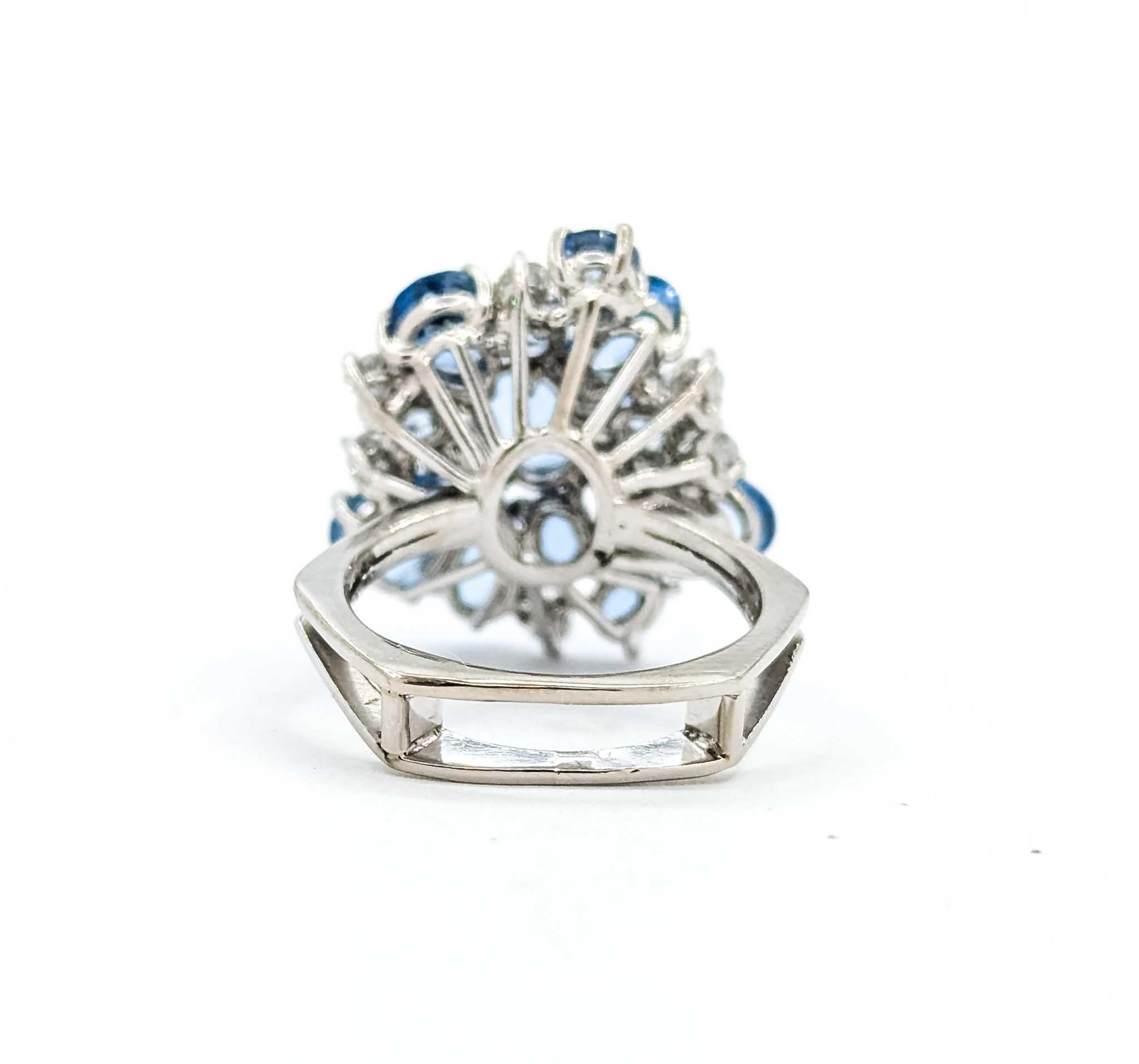 Anillo de oro blanco con aguamarina y diamantes en venta 2