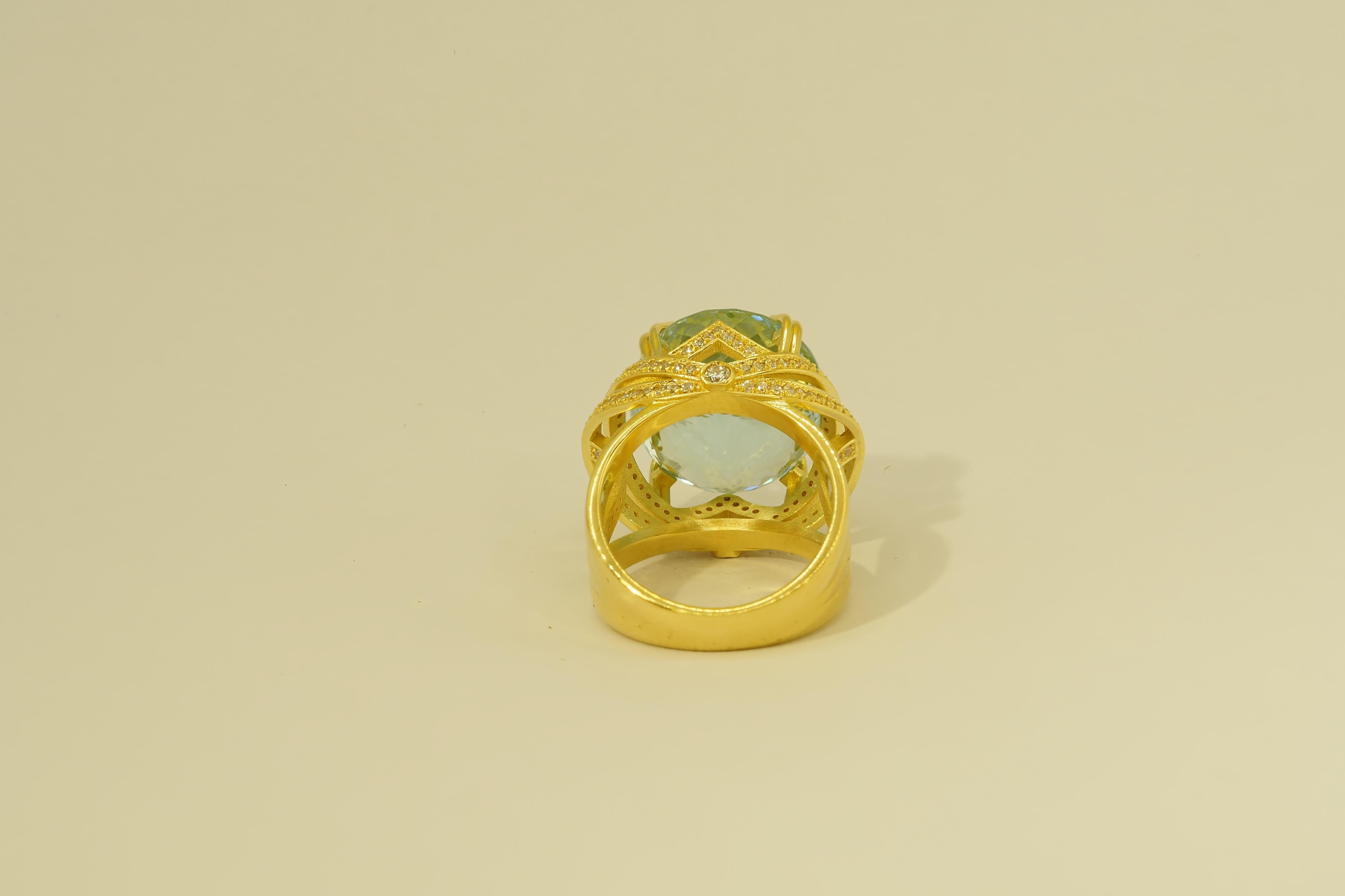 Aquamarine and diamonds 18k gold ring For Sale 8