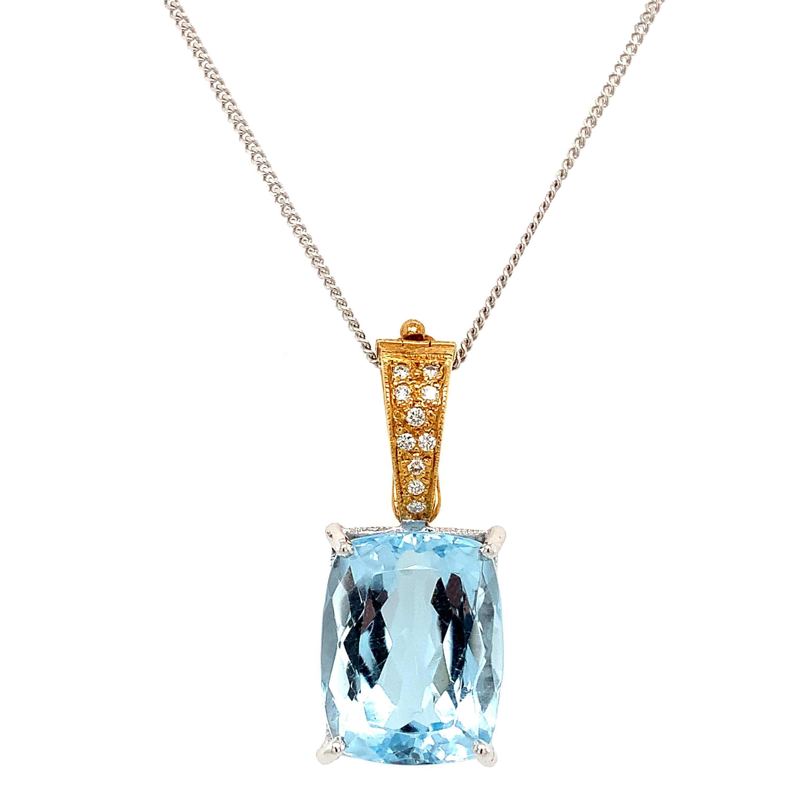 Cushion Cut Aquamarine and diamonds art deco drop pendant necklace 18k white and yellow gold For Sale