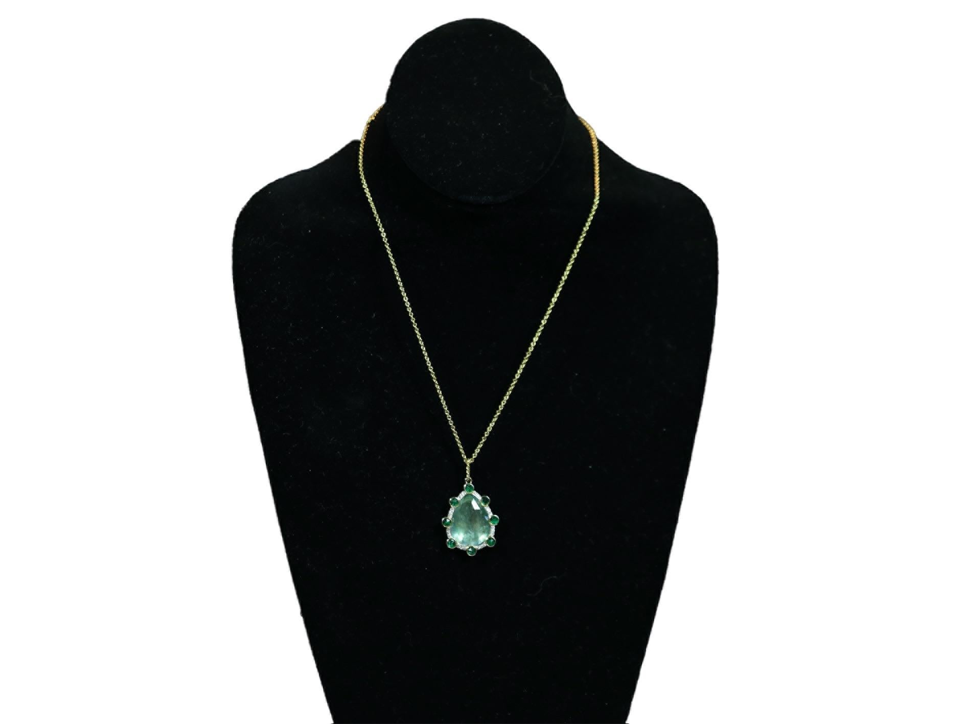 Aquamarine and Emerald Pendant in 14K White Gold In New Condition For Sale In Greenwich, CT