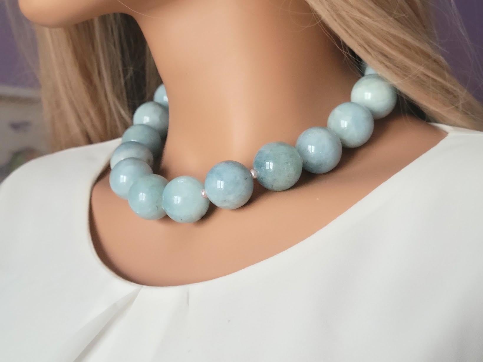 Women's Aquamarine and Freshwater Pearl Necklace For Sale