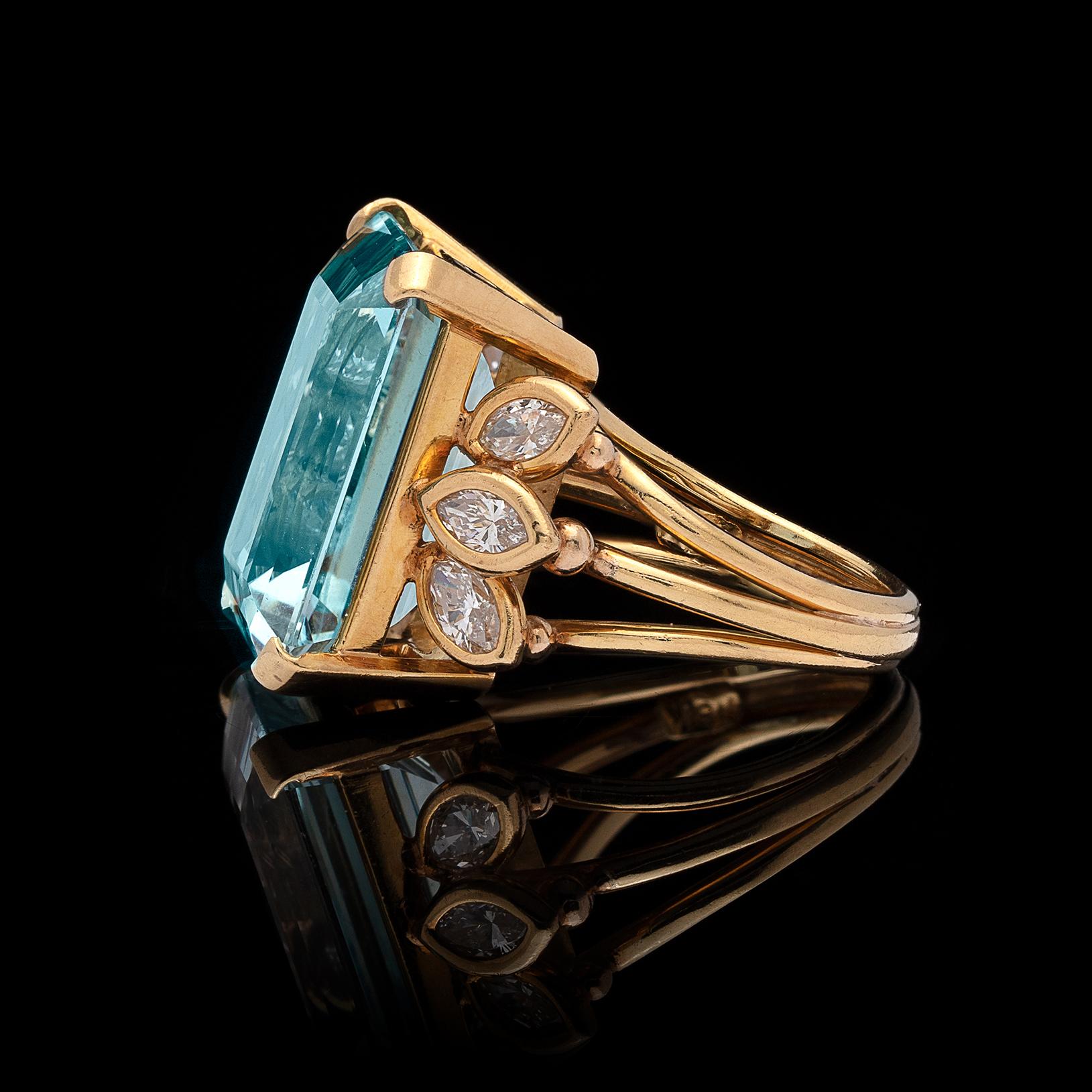 Aquamarine and Marquise-Cut Diamond Ring In Excellent Condition In San Francisco, CA