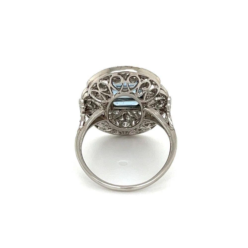 Aquamarine and OEC Diamond Platinum Vintage Cocktail Ring Estate Fine Jewelry In Excellent Condition For Sale In Montreal, QC
