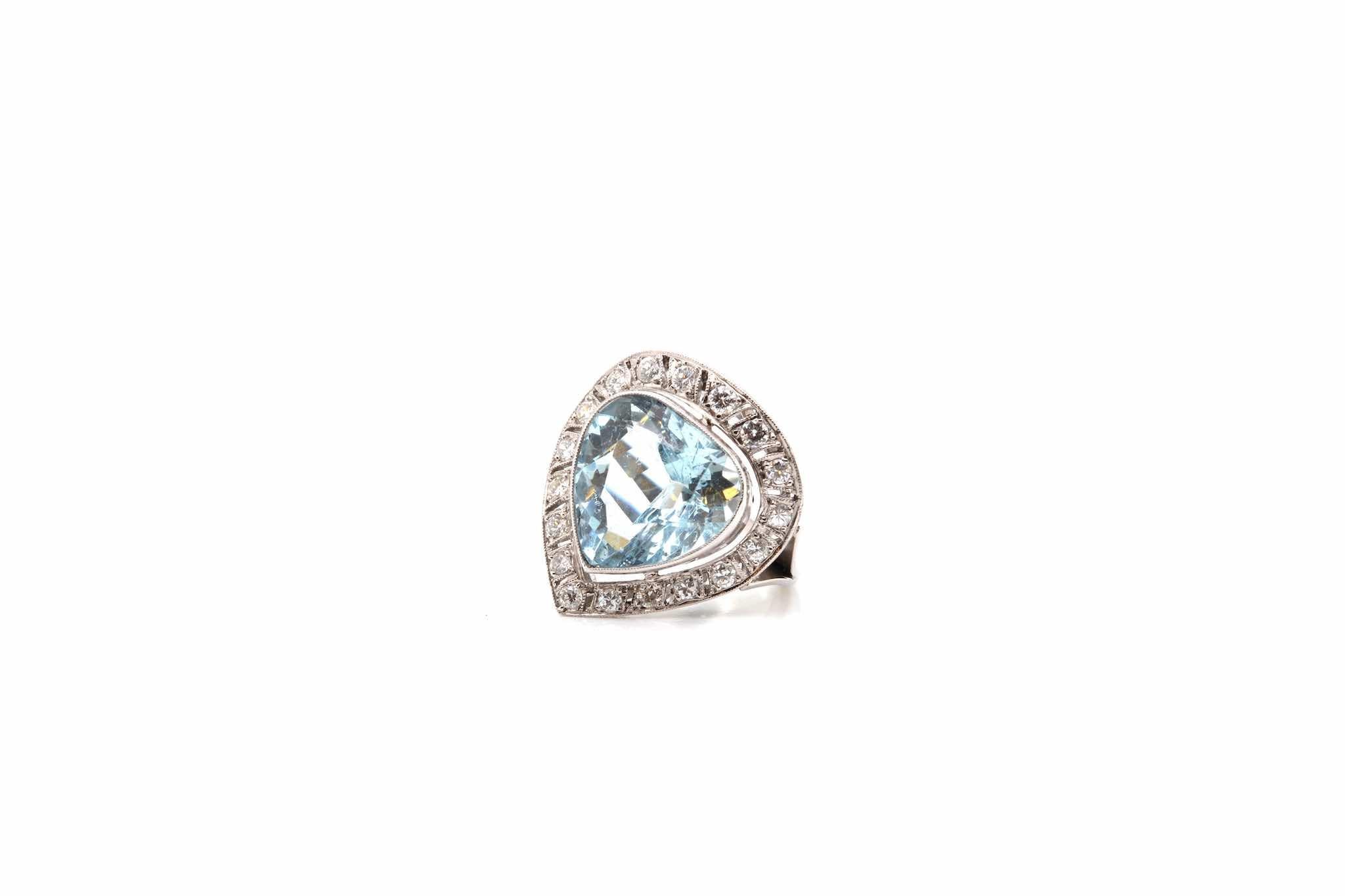  Aquamarine and old cut diamonds ring In Good Condition For Sale In PARIS, FR