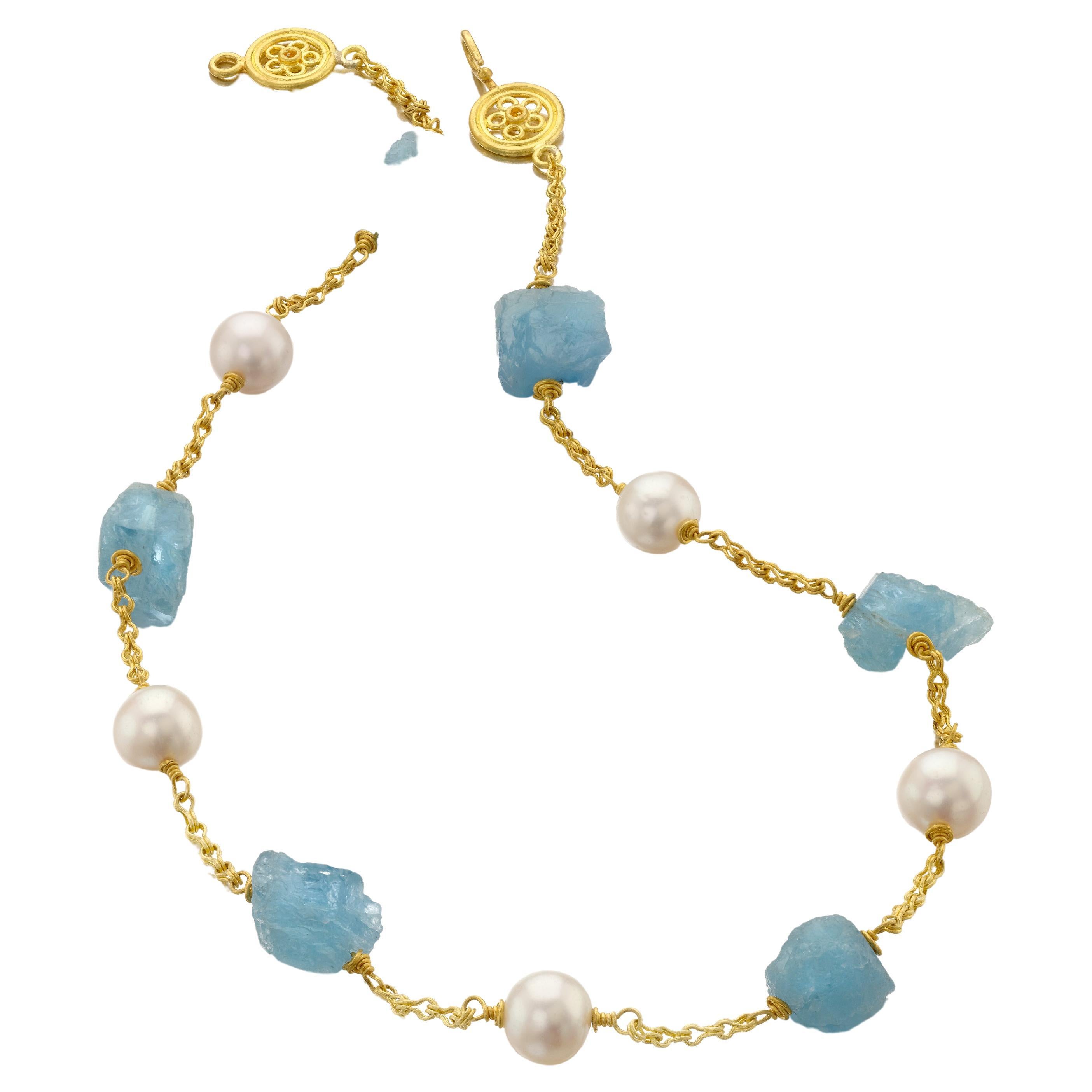 Aquamarine and Pearl Necklace 22 Karat Gold For Sale