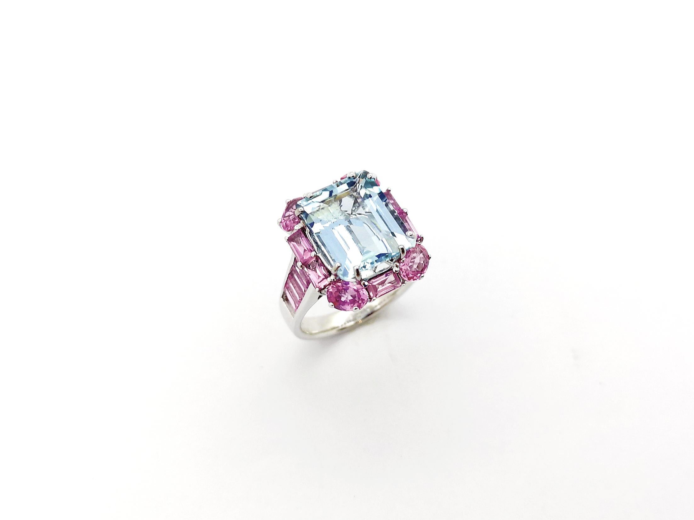 Aquamarine and Pink Sapphire Ring set in 18K White Gold Settings For Sale 11
