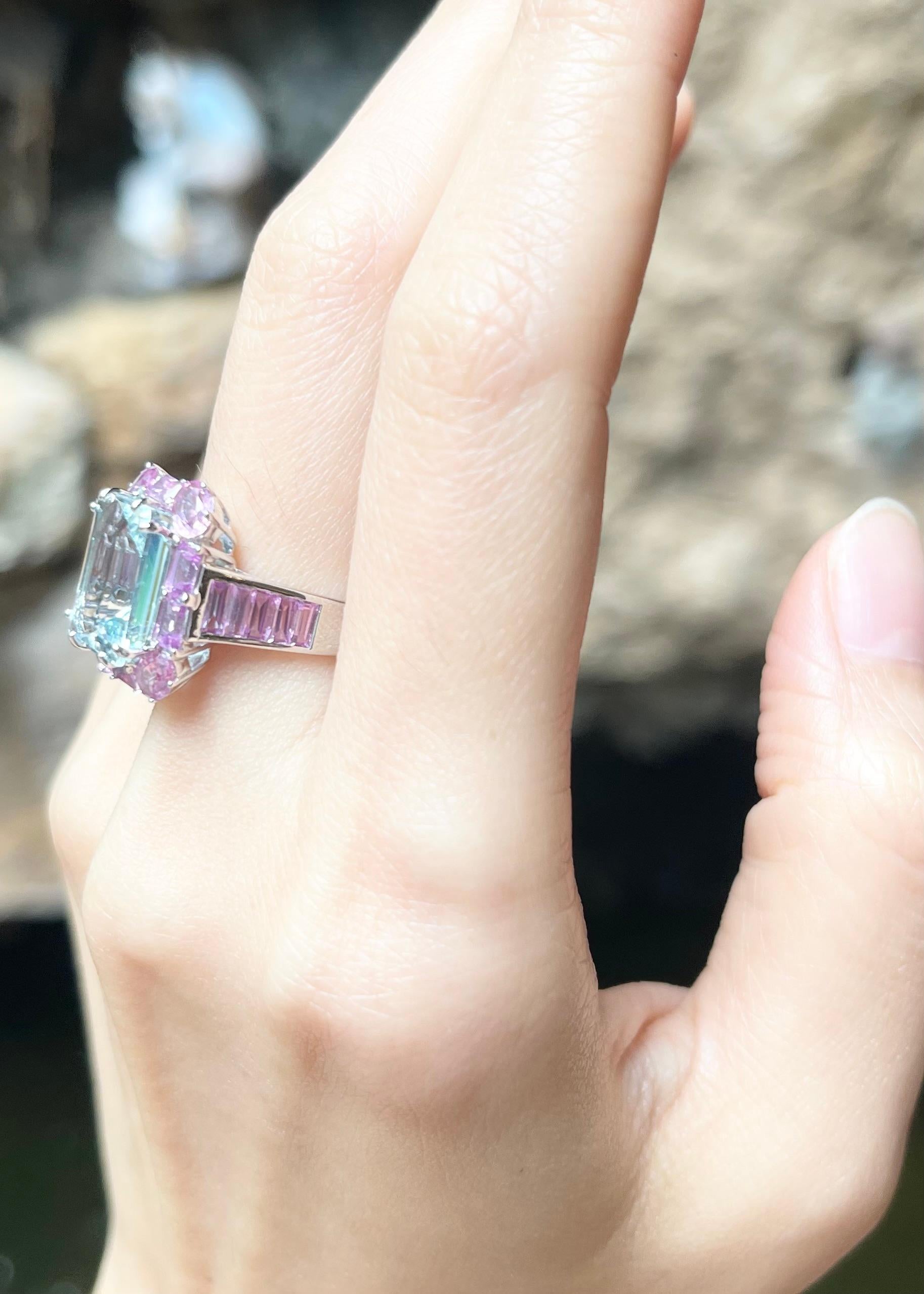 Mixed Cut Aquamarine and Pink Sapphire Ring set in 18K White Gold Settings For Sale