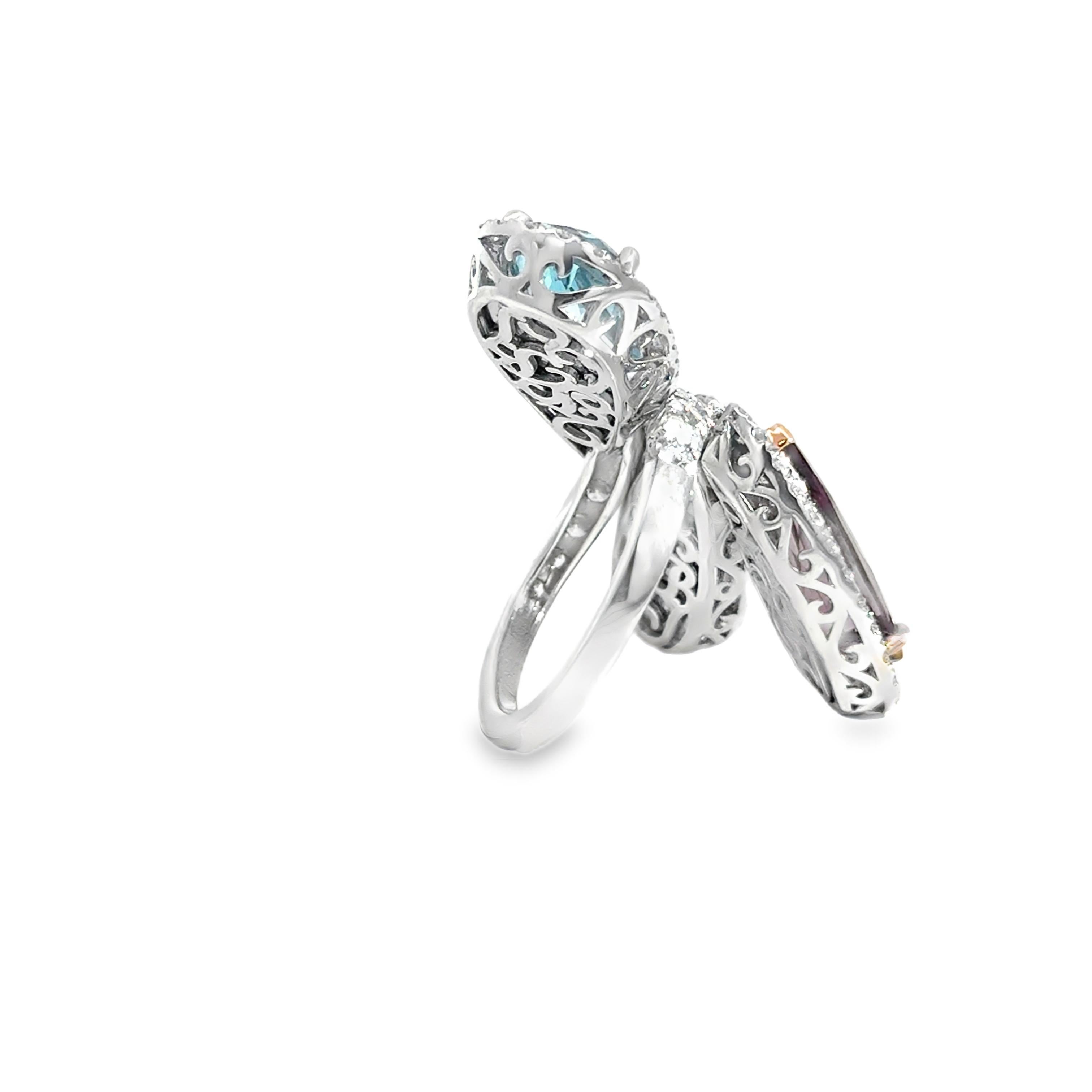 Aigue-marine et tourmaline rose Bague à trois pierres en platine en vente 1