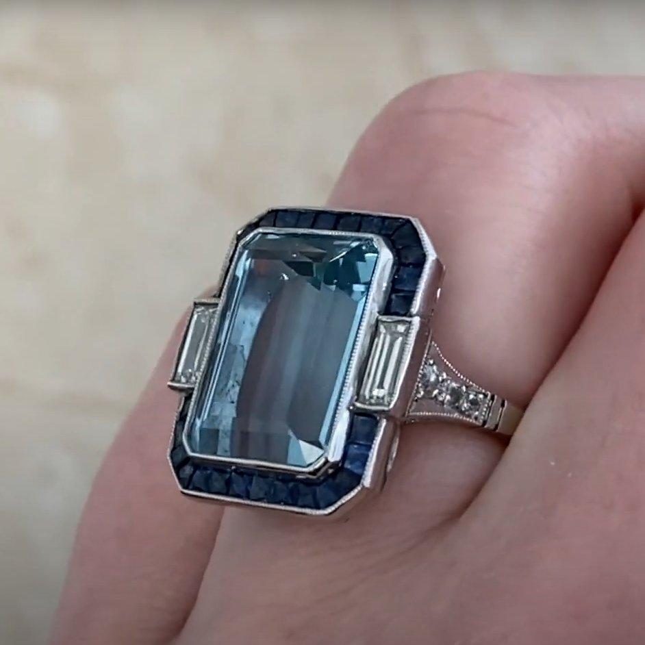 Donna Anello a grappolo con acquamarina e zaffiro (circa 7,60 carati), platino in vendita