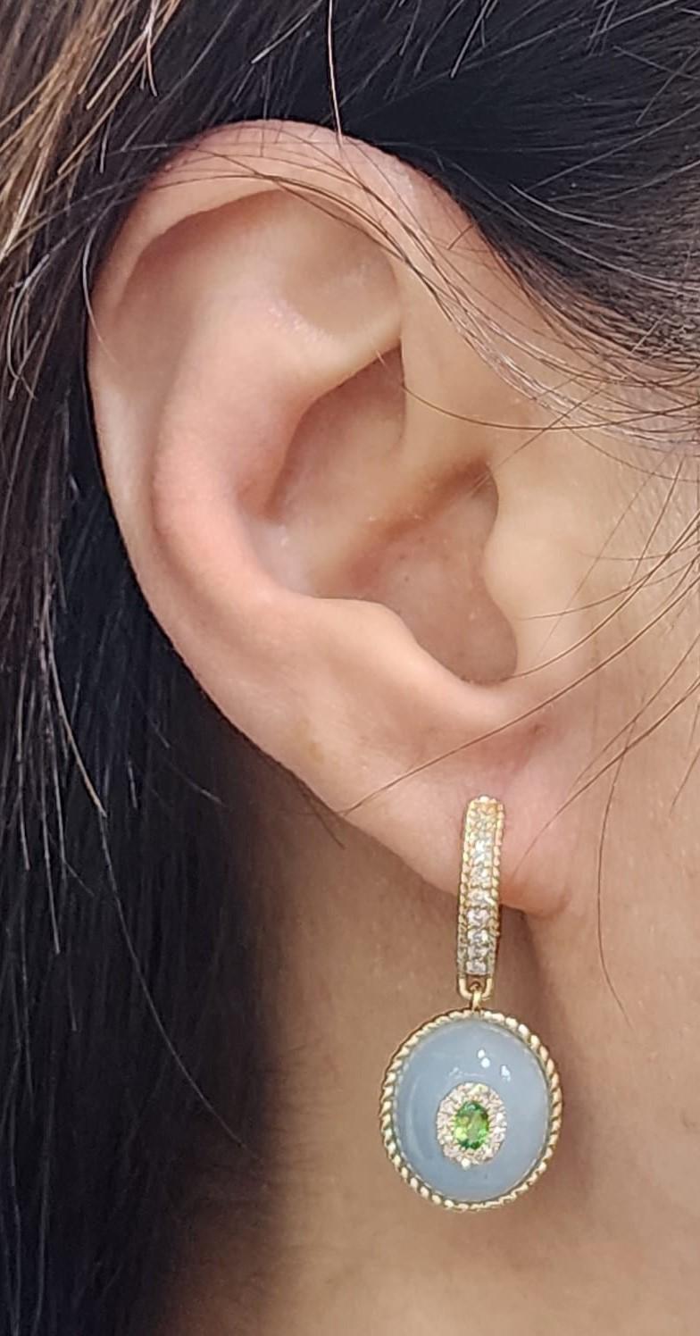 Aquamarine and Tsavorite Dangle Earring in 14 Karat Yellow Gold In New Condition In Hong Kong, HK
