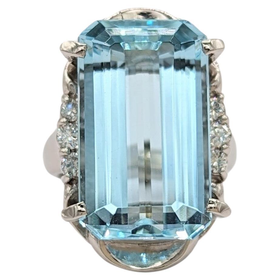 Aquamarine and White Diamond Cocktail Ring in Platinum For Sale