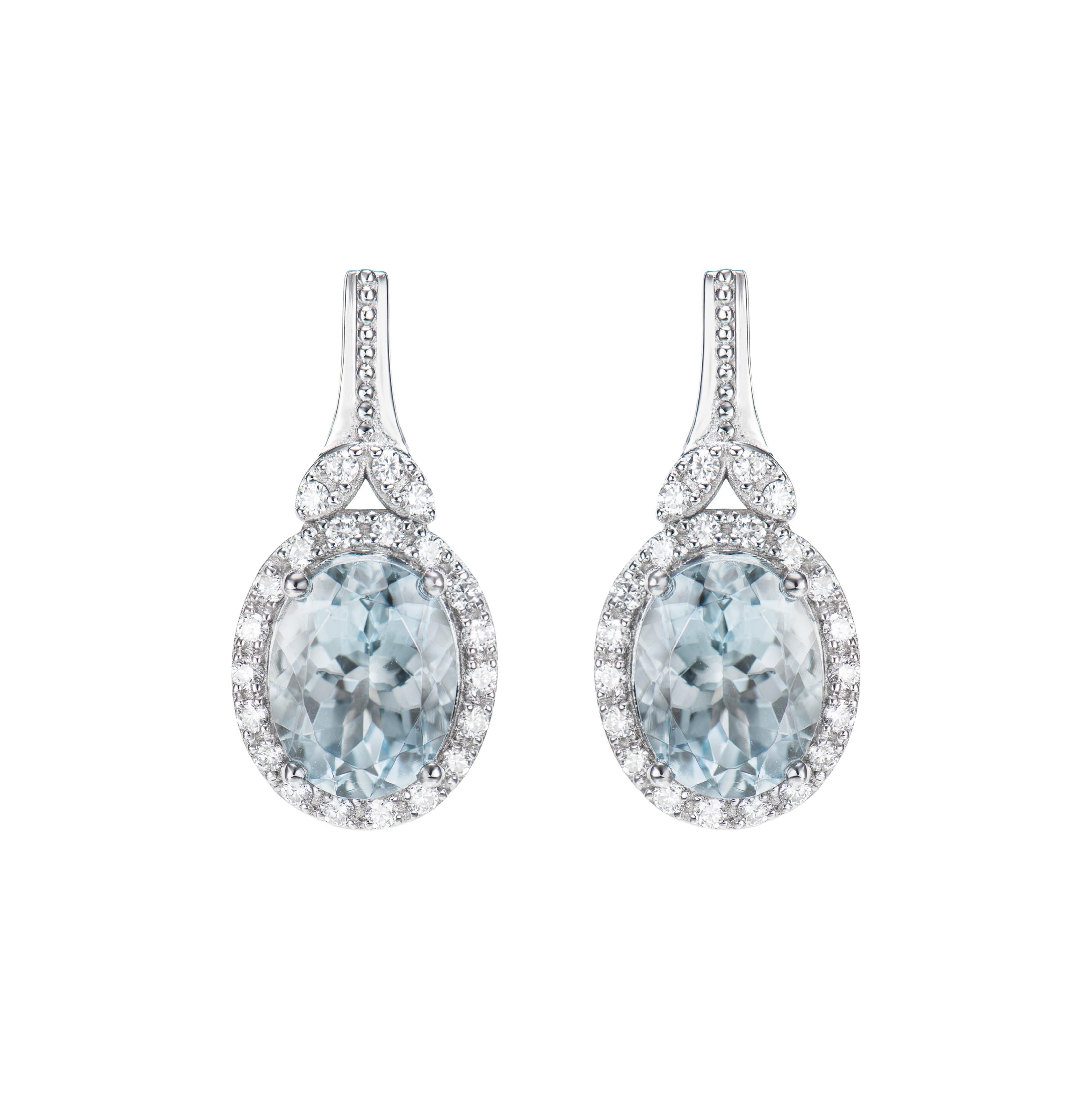 Contemporary Aquamarine and White Diamond Drops Earring in 18 KWG For Sale