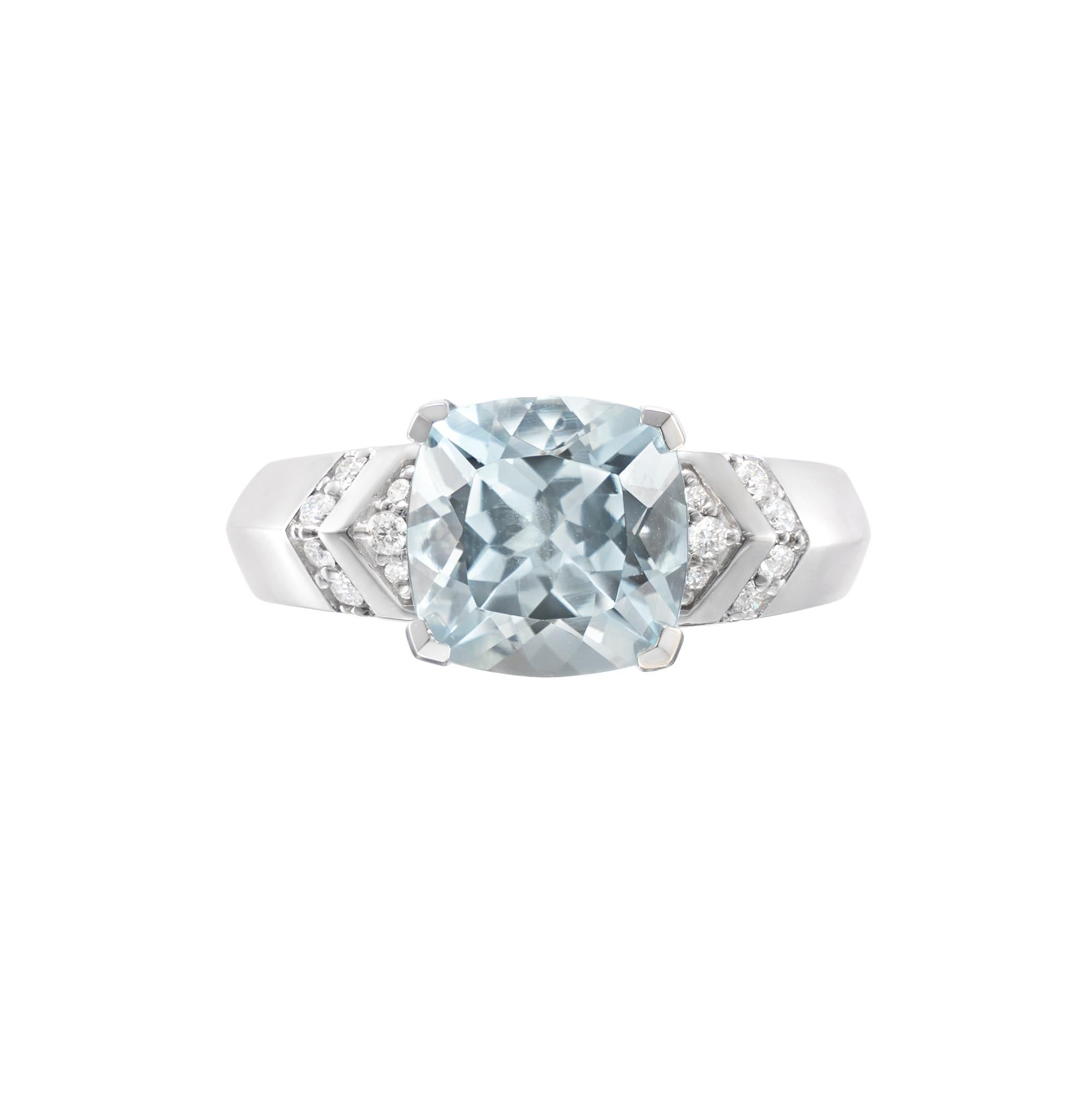 Cushion Cut Aquamarine and White Diamond Ring in 18 Karat White Gold For Sale