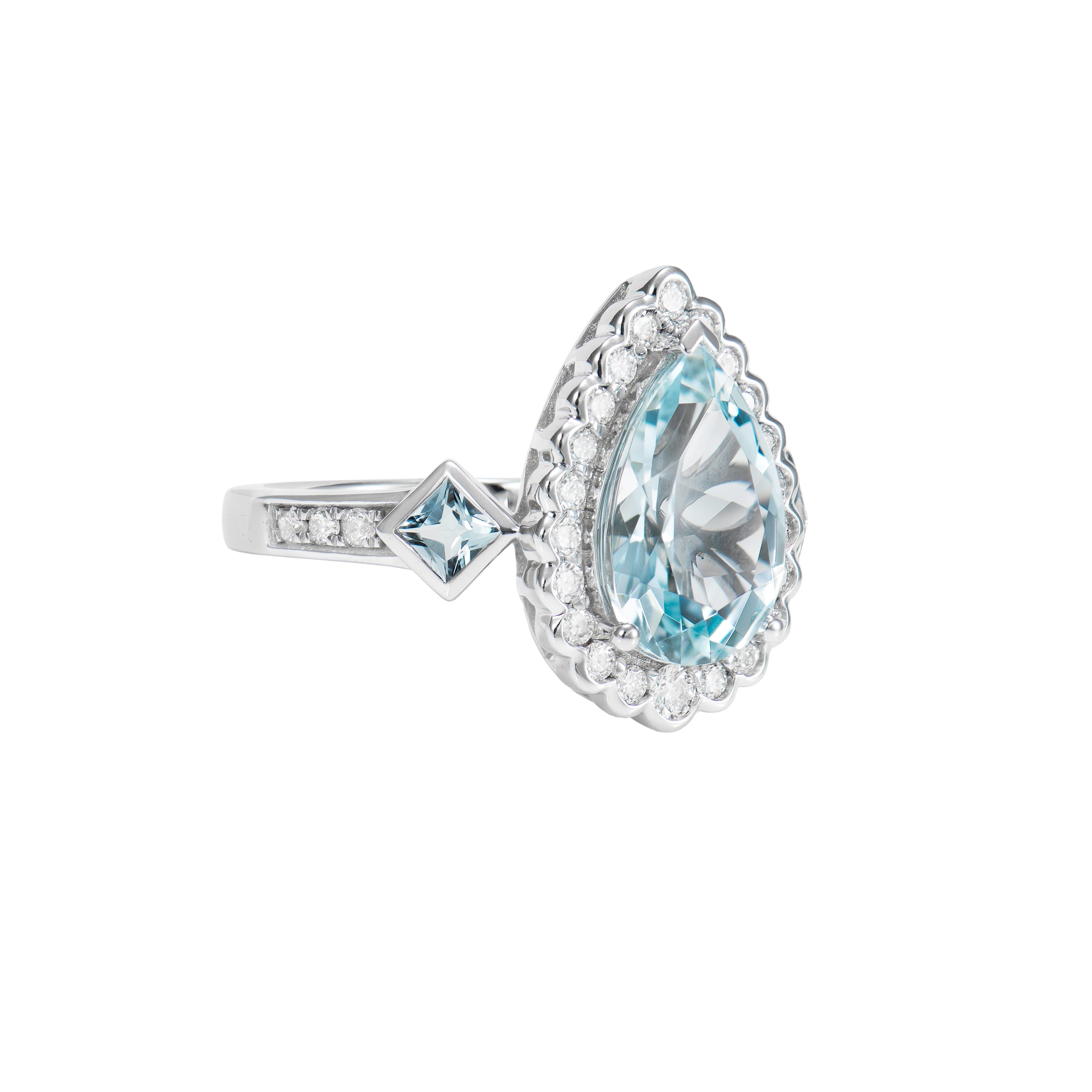 Pear Cut Aquamarine and White Diamond Ring in 18 Karat White Gold For Sale