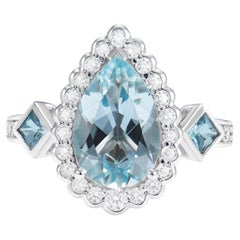 Aquamarine and White Diamond Ring in 18 Karat White Gold