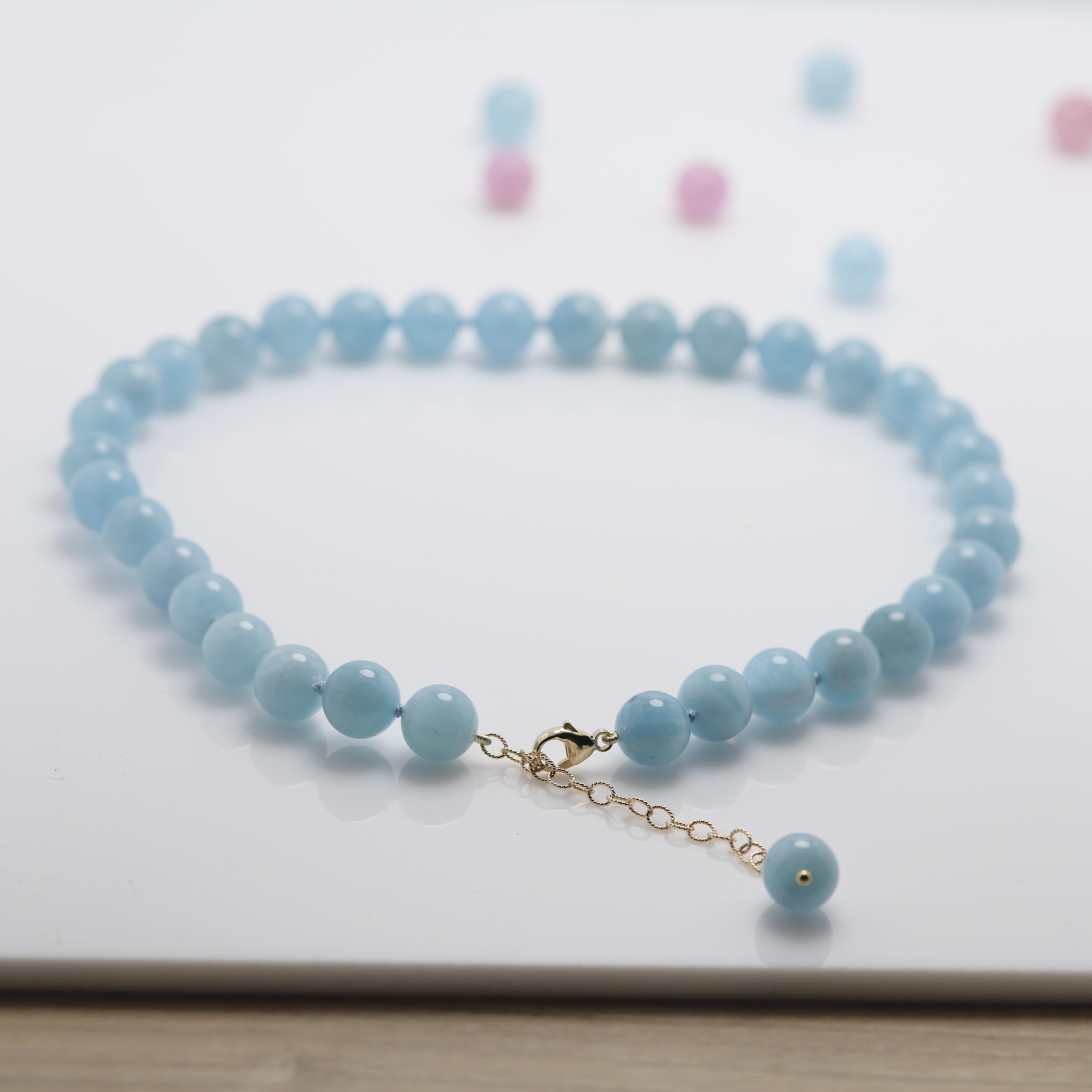 Collana di perle di acquamarina in oro giallo 14 carati con chiusura a scatto e prolunga regolabile in vendita 4