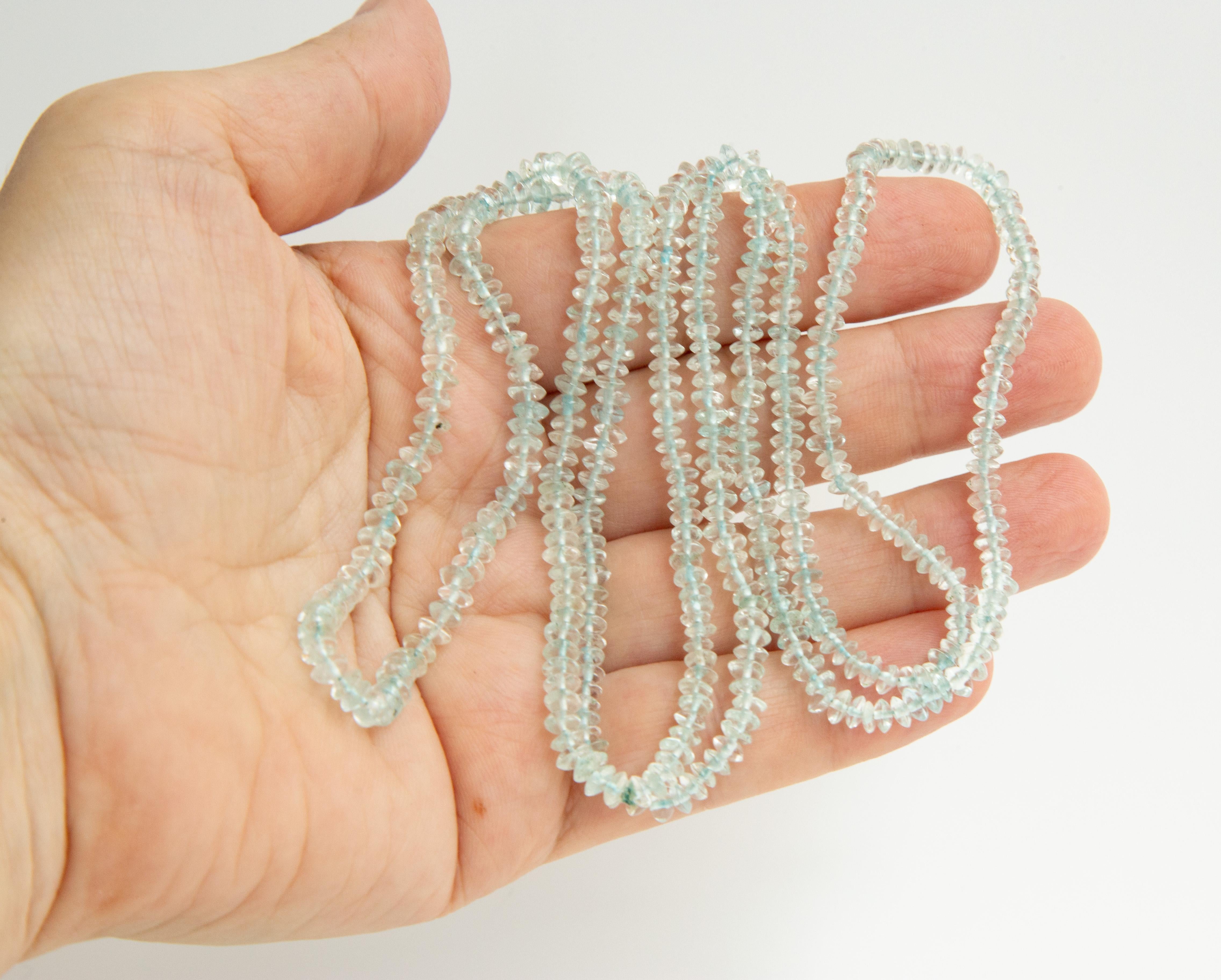 Collier de perles d'aigue-marine sans serrure Bon état - En vente à Arnhem, NL