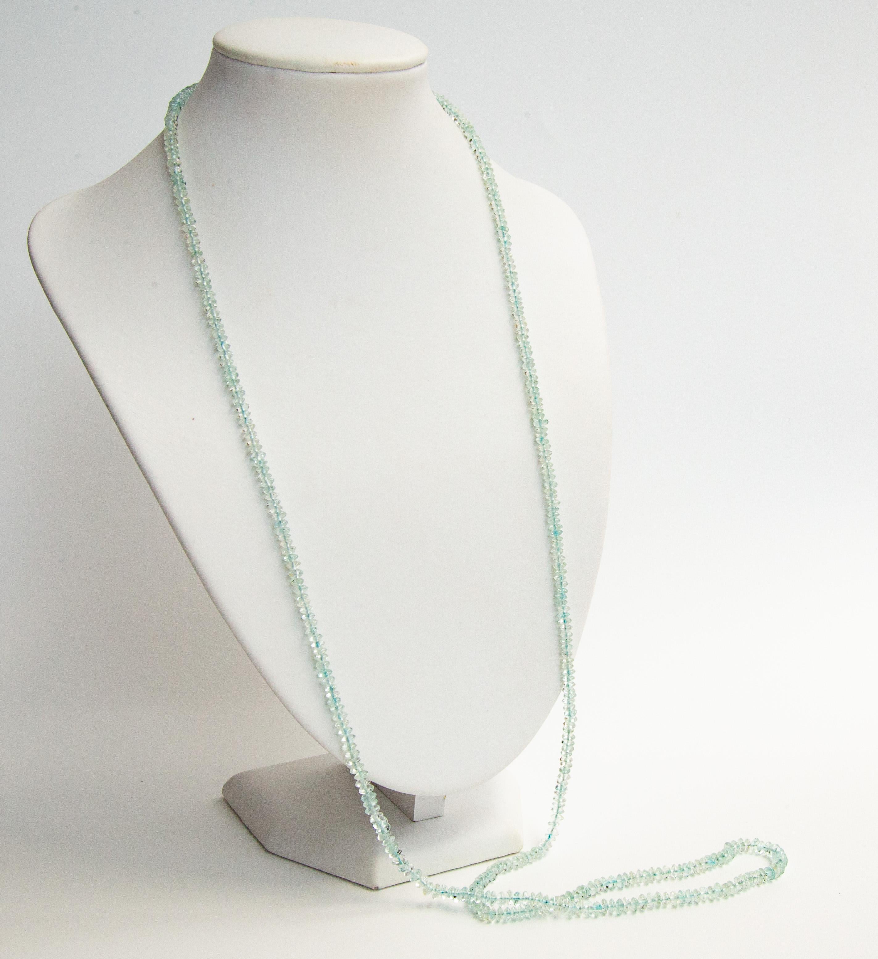 Collier de perles d'aigue-marine sans serrure en vente 2