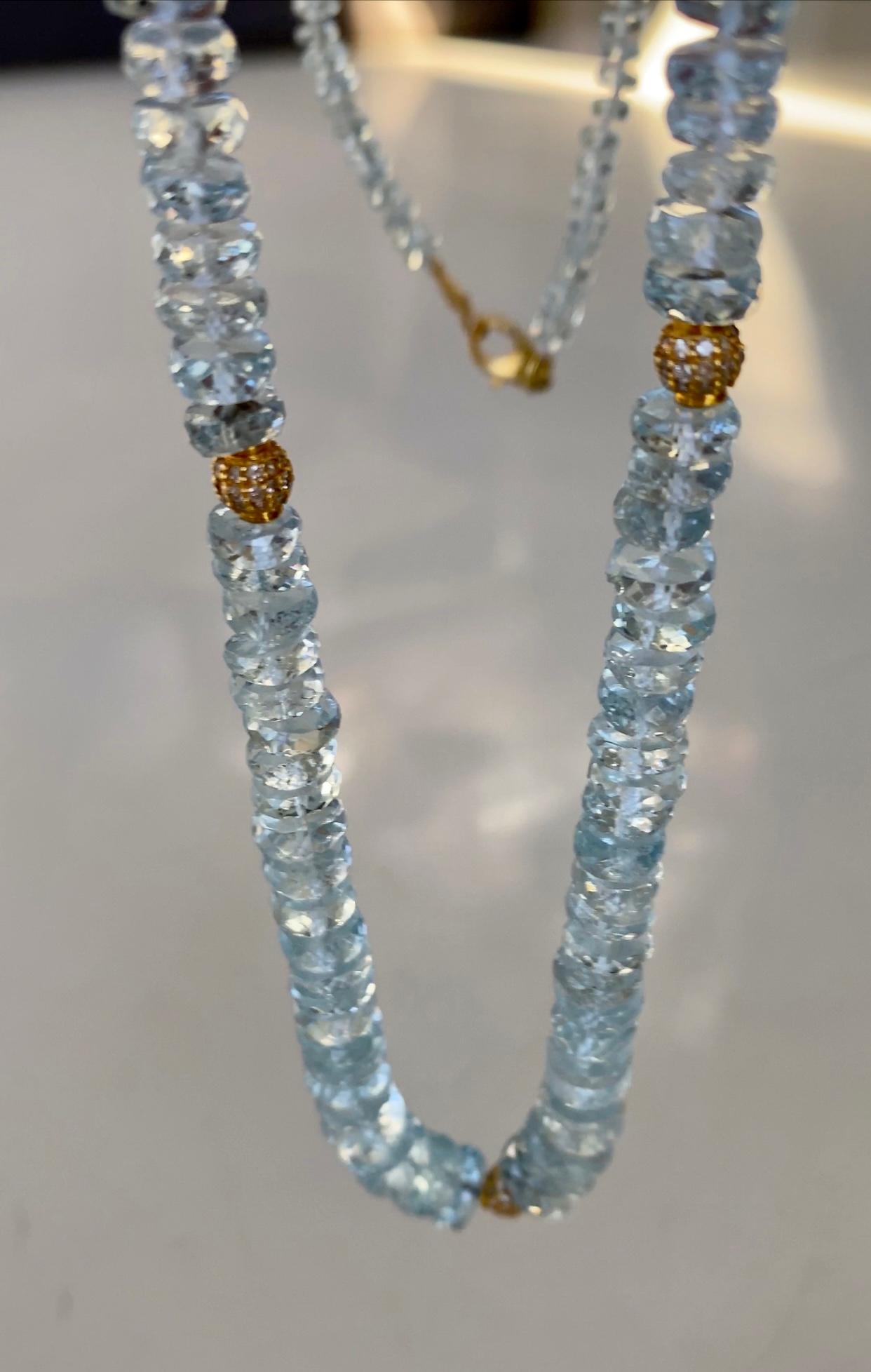 Aquamarine Beads 14 Karat Yellow Gold Diamond Spacers 18 Karat Yellow Gold Clasp For Sale 1