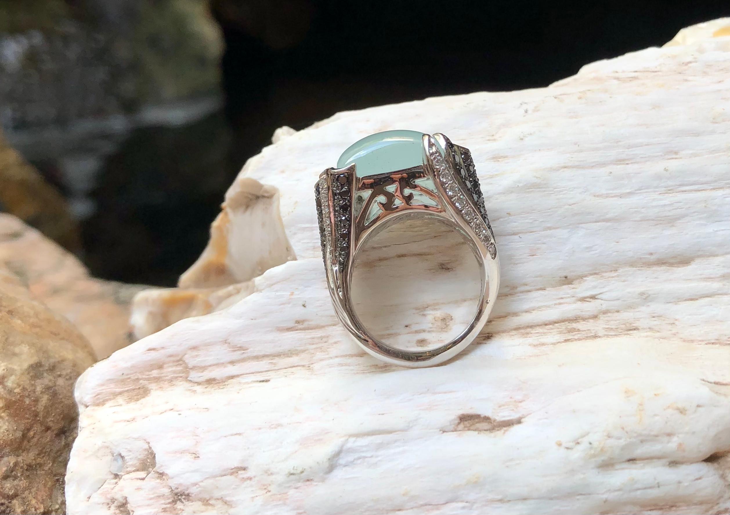 Aquamarine, Black Diamond and Diamond Ring Set in 18 Karat White Gold Settings For Sale 4