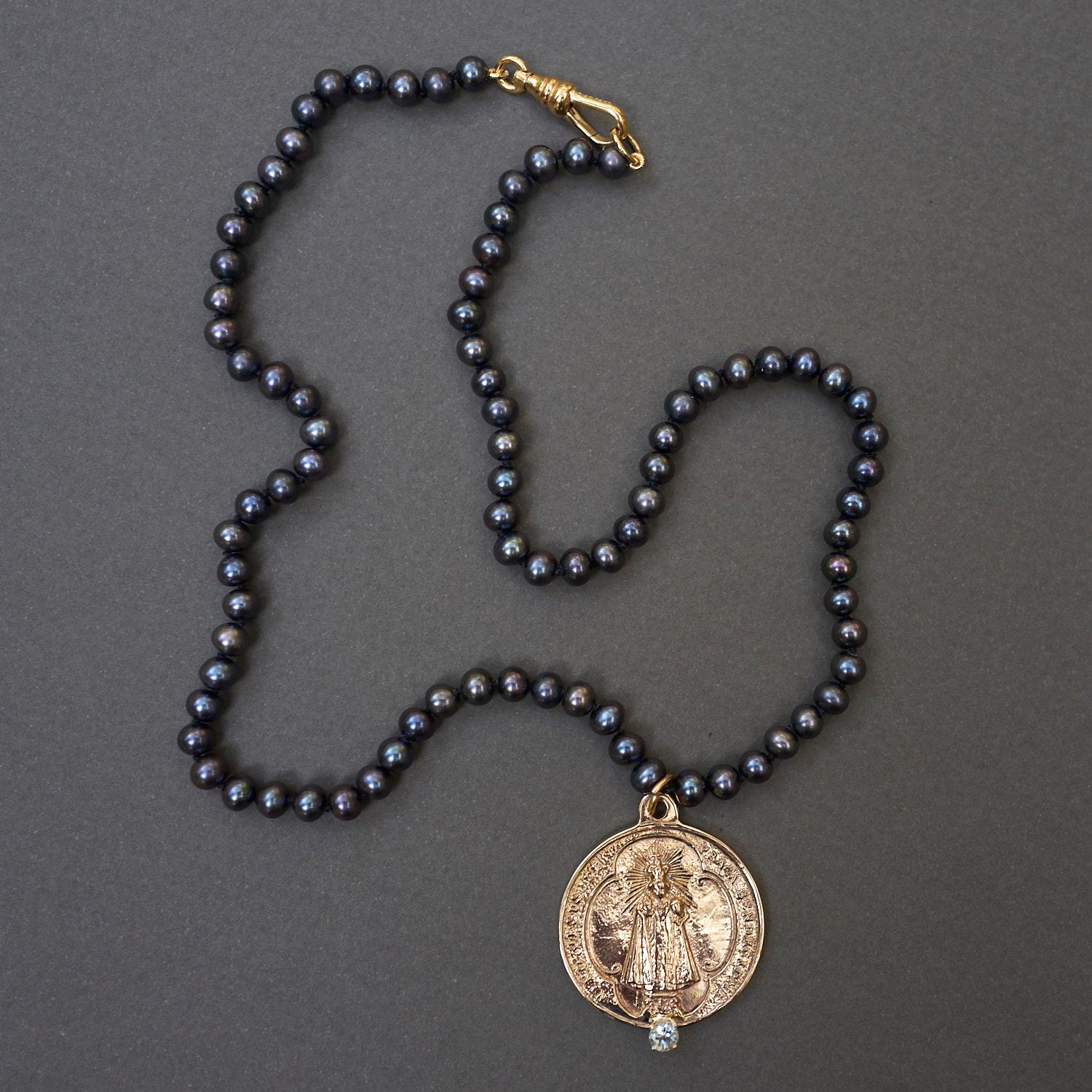 Halskette mit schwarzem Aquamarin und Perle, Medaille, Choker, Bronze, J Dauphin (Viktorianisch) im Angebot