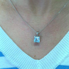 Aquamarine blue necklace 18k white gold