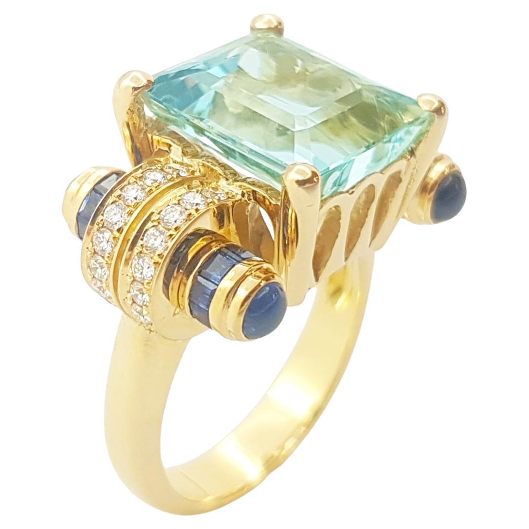Anillo de aguamarina, zafiro azul y diamantes engastados en oro de 18 quilates en venta