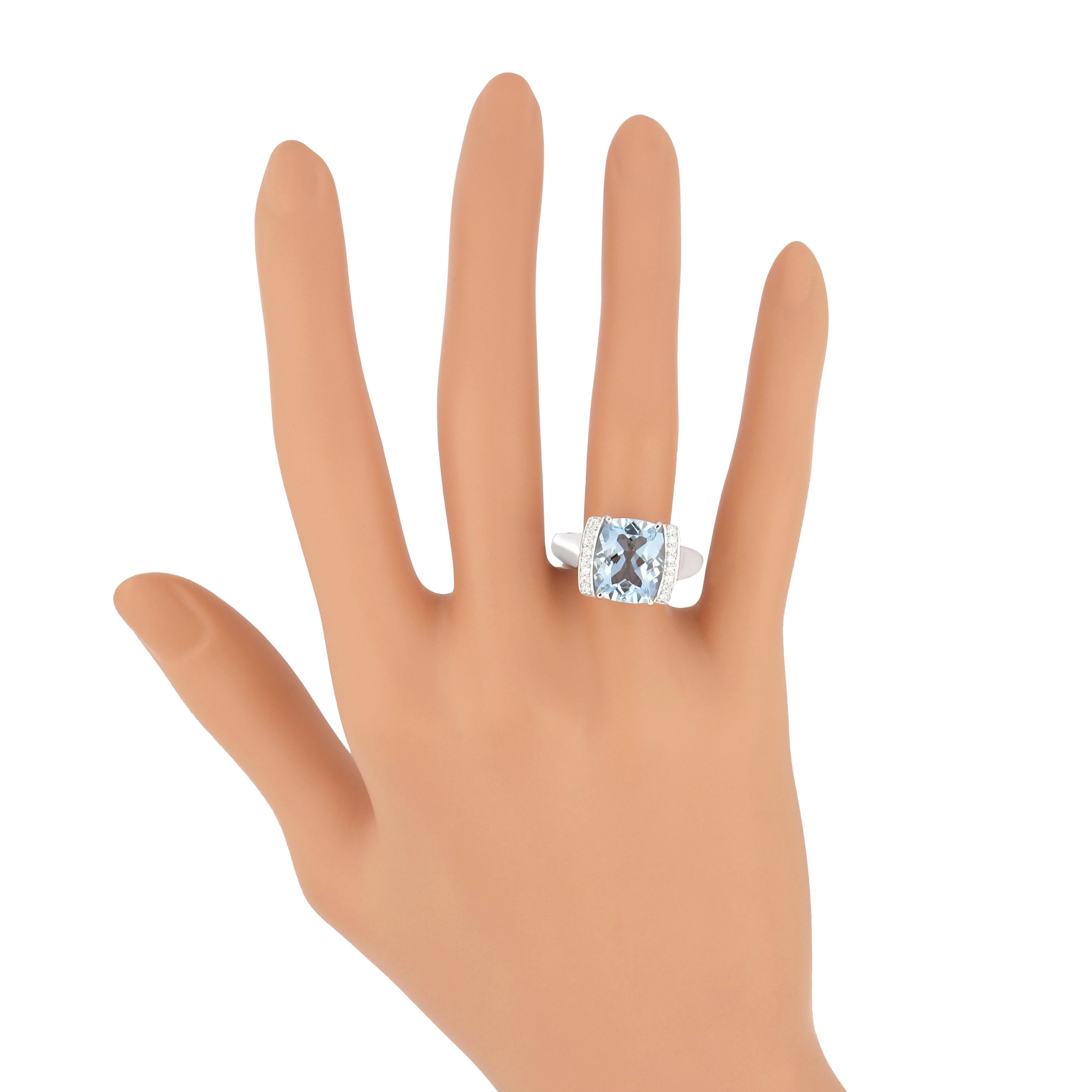 Cushion Cut Aquamarine, Blue Sapphire and Diamond Ring in 18 Karat White Gold handcraft Ring For Sale