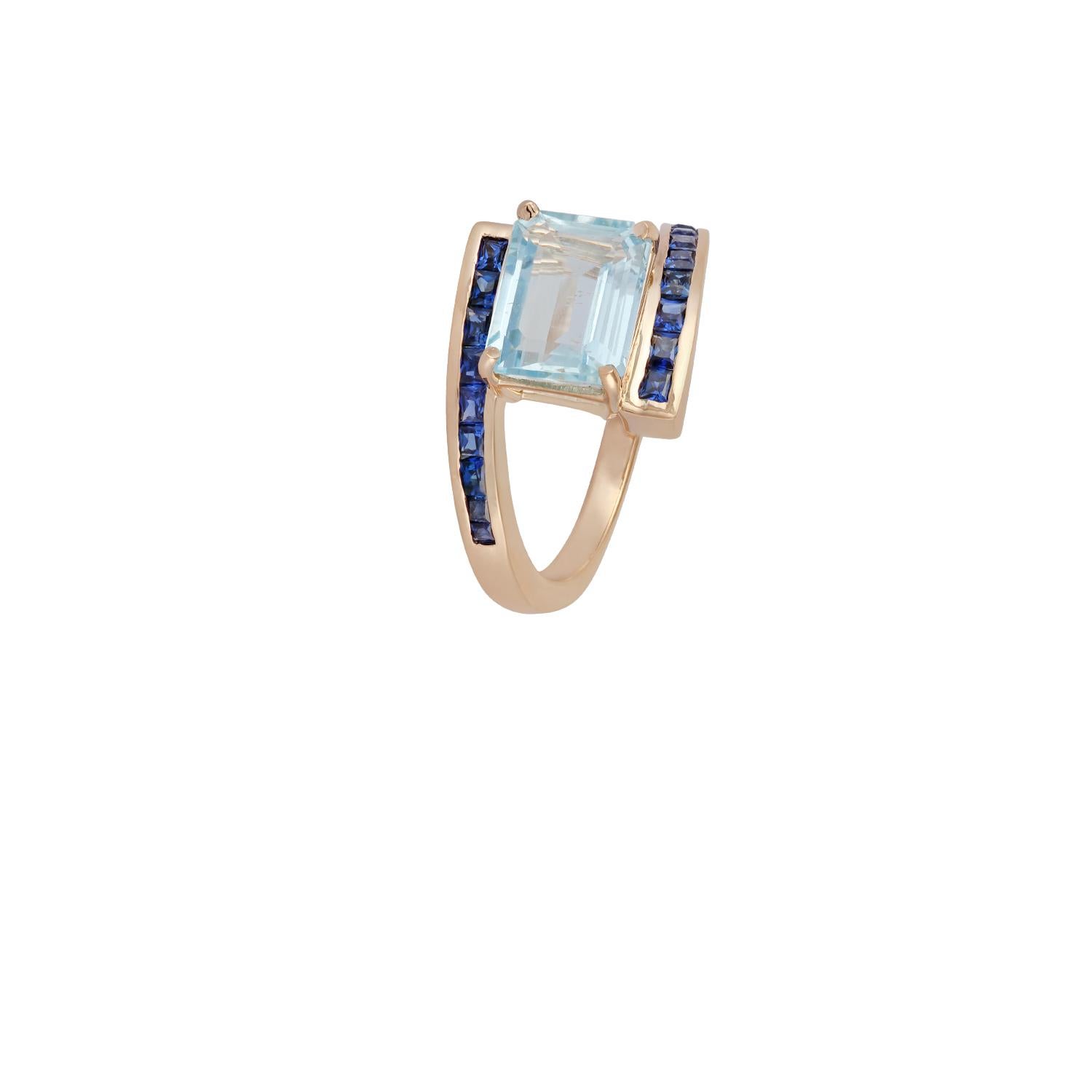 Octagon Cut Aquamarine and Blue Sapphire Ring Studded in 18 Karat Yellow Gold